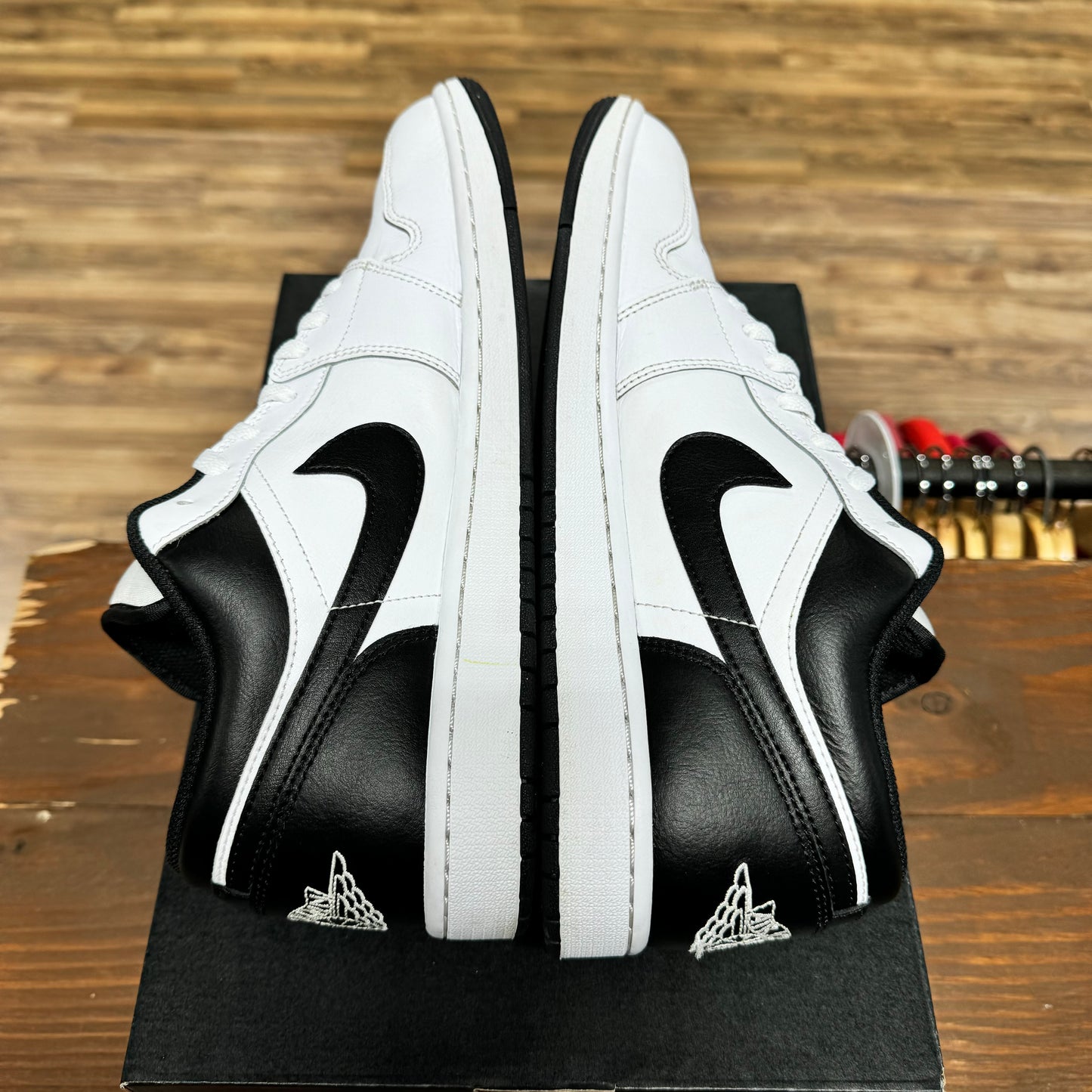 Jordan 1 Low 'White Black' Size 11.5