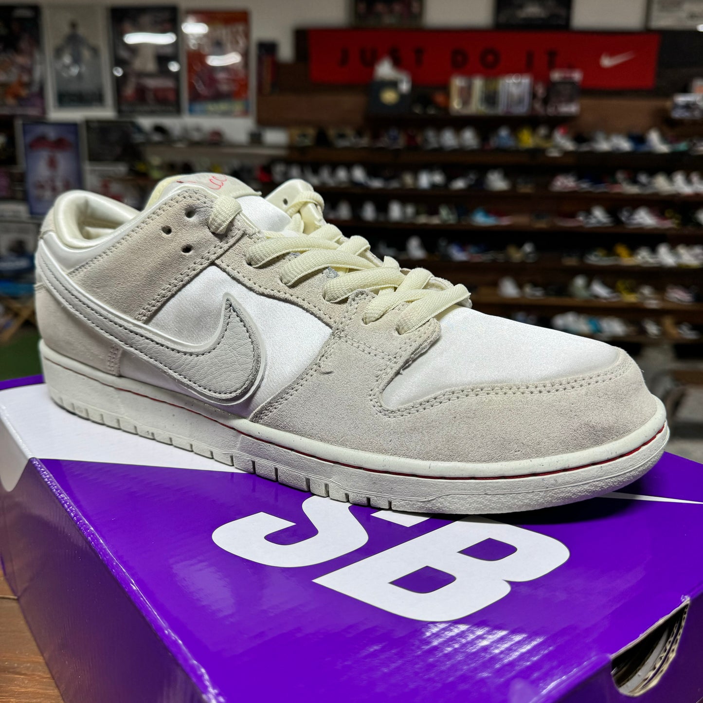 Nike SB Dunk Low 'City of Love - Light Bone' Size 11.5