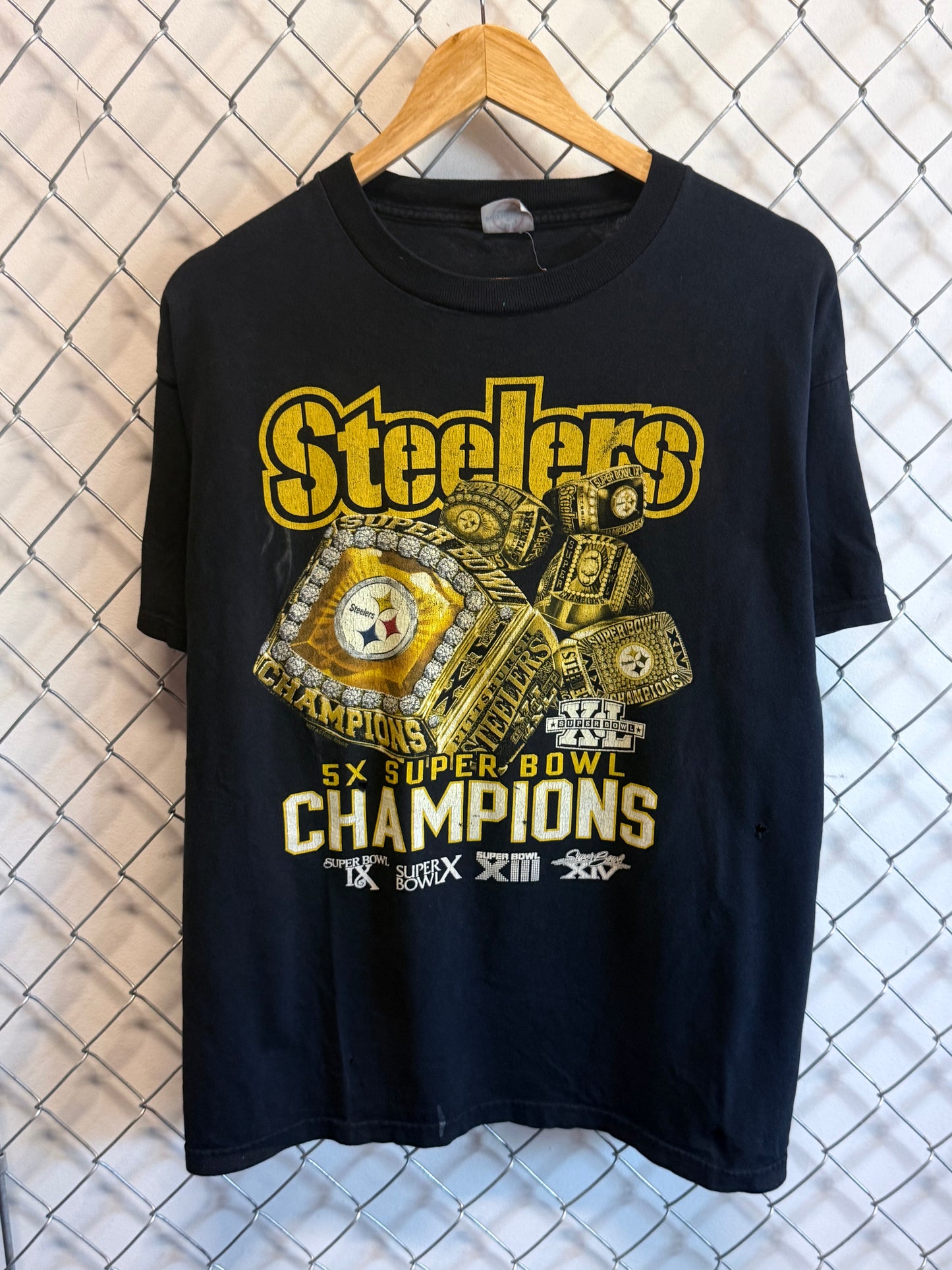 Pittsburgh Steelers 5x Super Bowl Champions Football Tee Size Large
