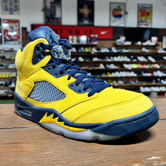 Jordan 5 'Michigan' Size 10