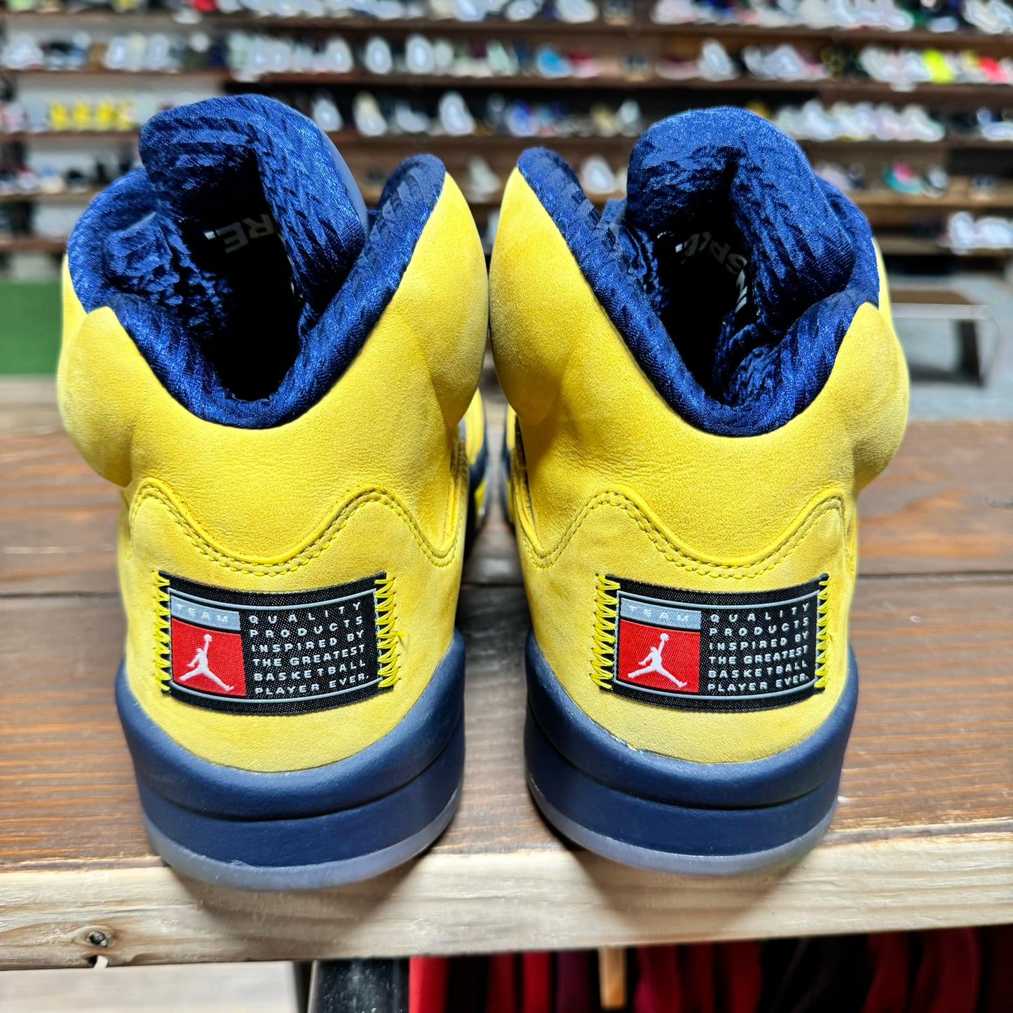 Jordan 5 'Michigan' Size 10