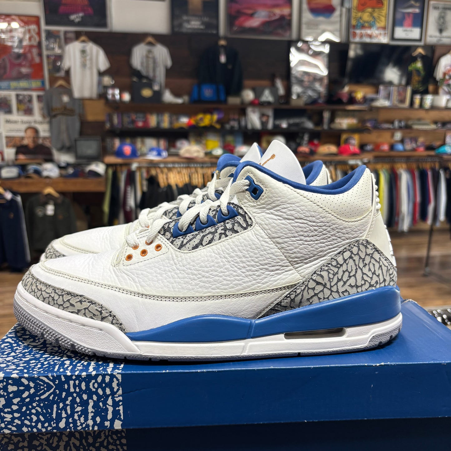 Jordan 3 'Wizards' Size 11.5