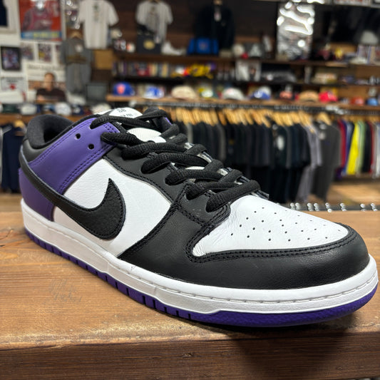Nike SB Dunk Low 'Court Purple' Size 11 (DS)