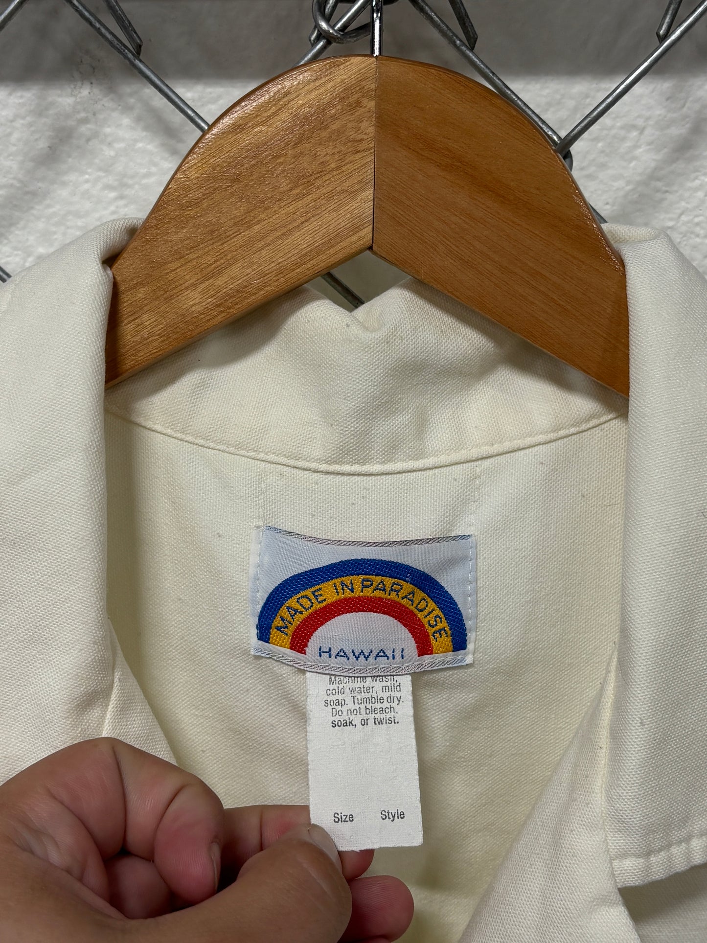 Vintage Made in Paradise Heavy Weight White Button Up Shirt Size XL