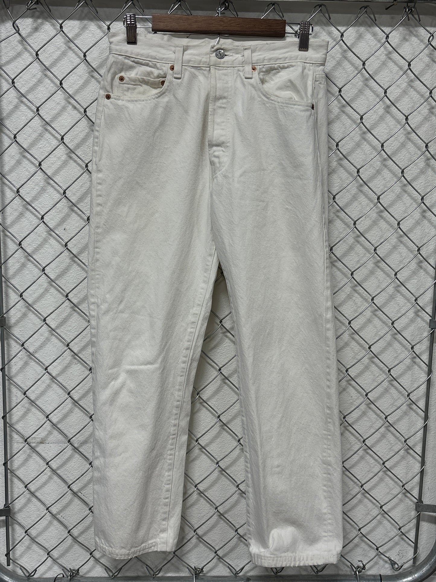 Vintage 90's Women's Levi's 501 White Denim Button Up Jeans Size 28x29