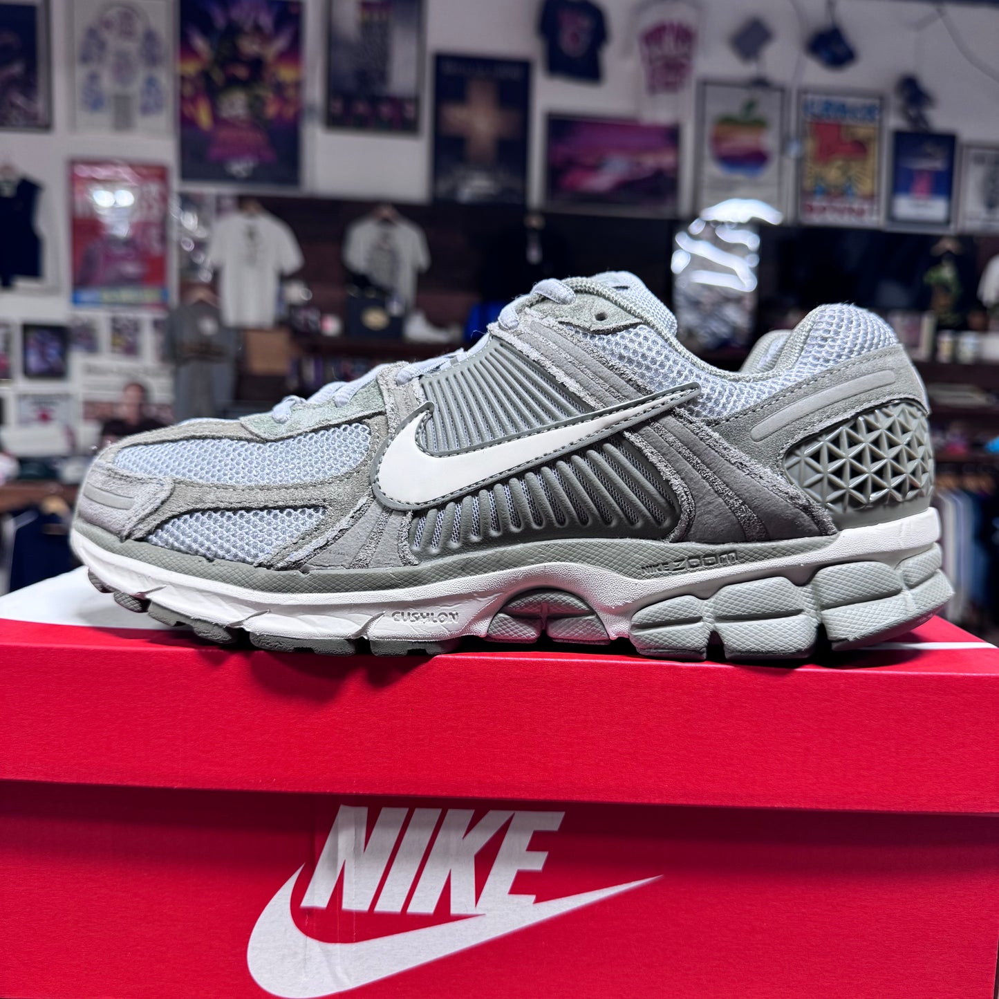 Nike Vomero 5 'Dark Stucco' Size 9.5