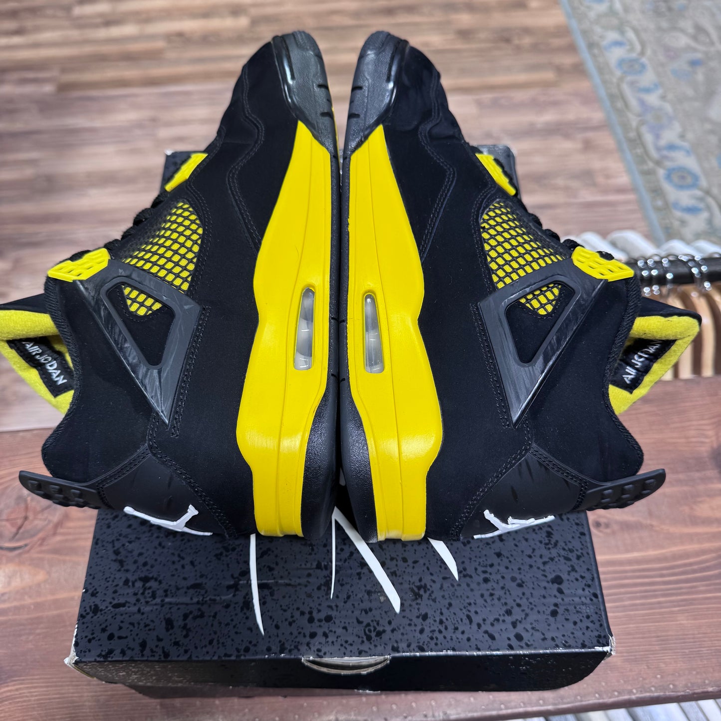 Jordan 4 'Thunder' Size 11