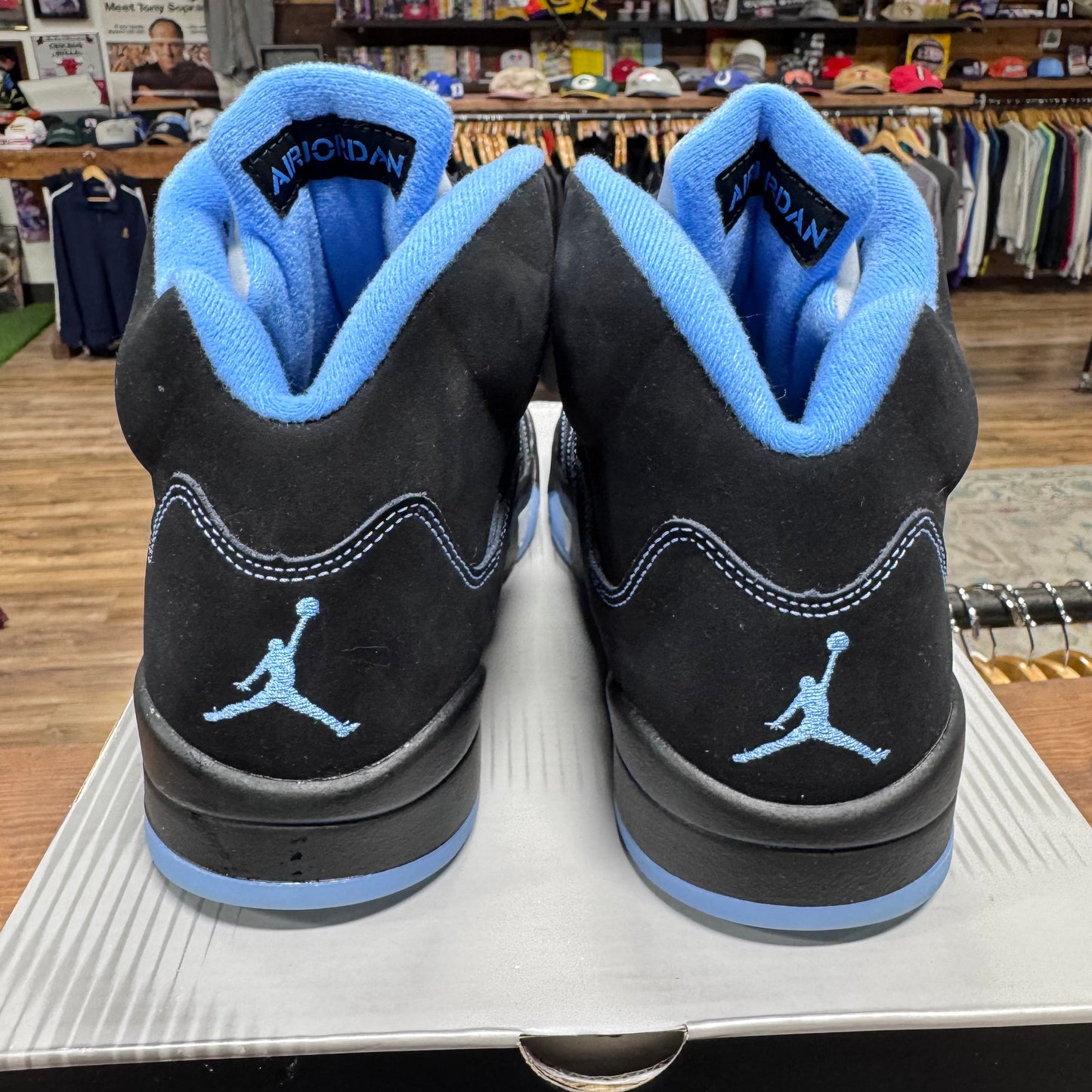 Jordan 5 'Black University Blue' Size 8.5
