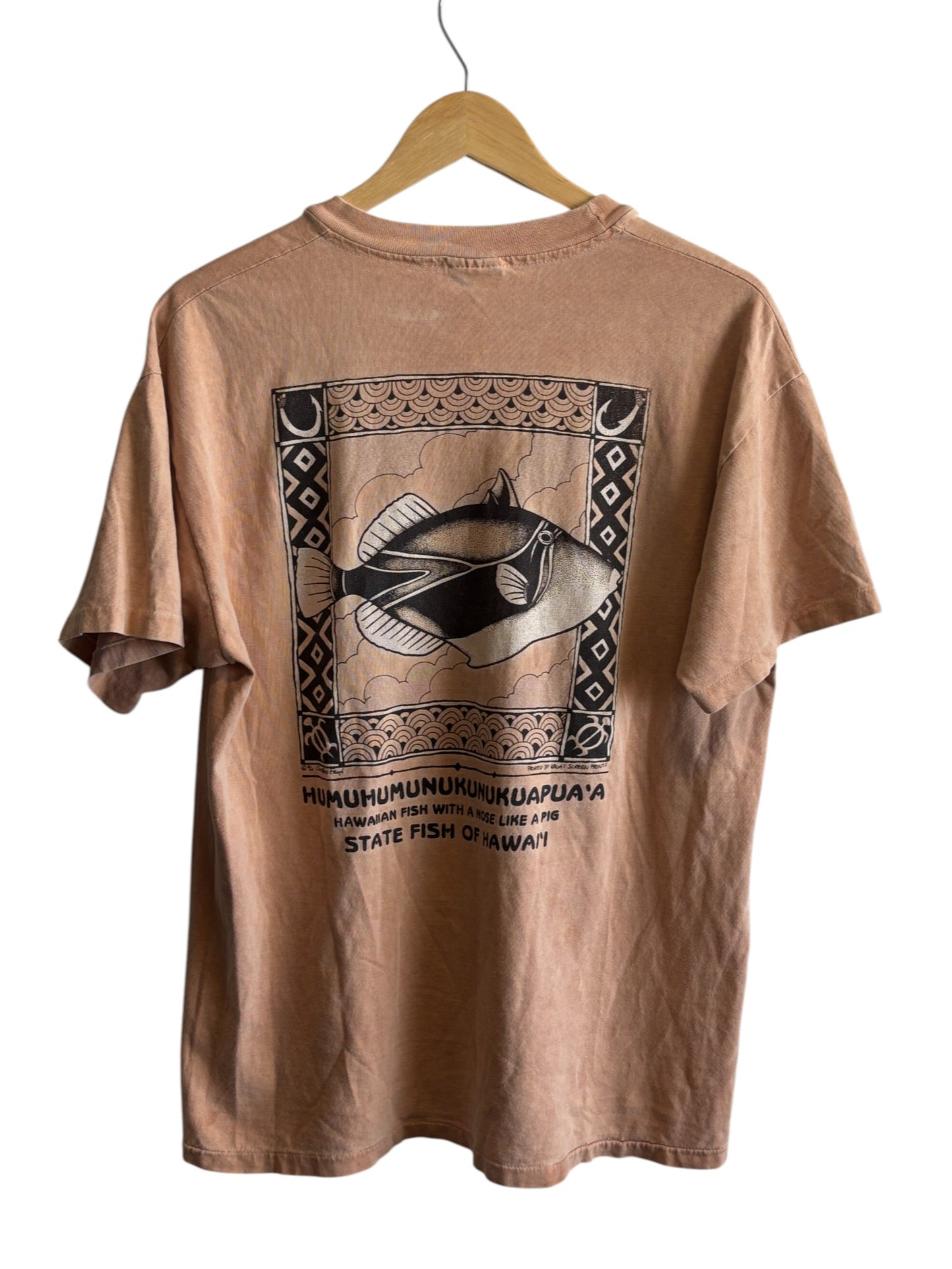 Vintage 90's Red Earth Hawaii State Fish Graphic Tee Size Large