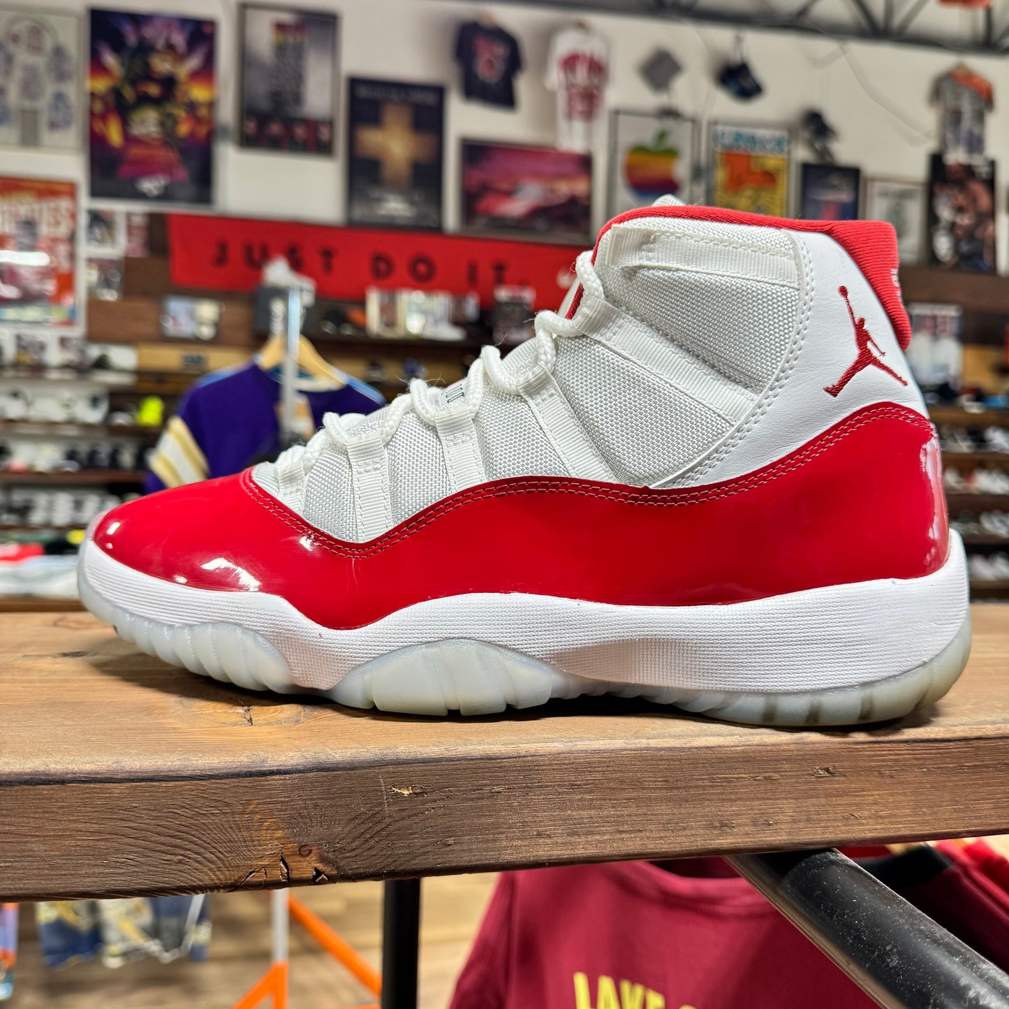 Jordan 11 'Cherry' Size 12