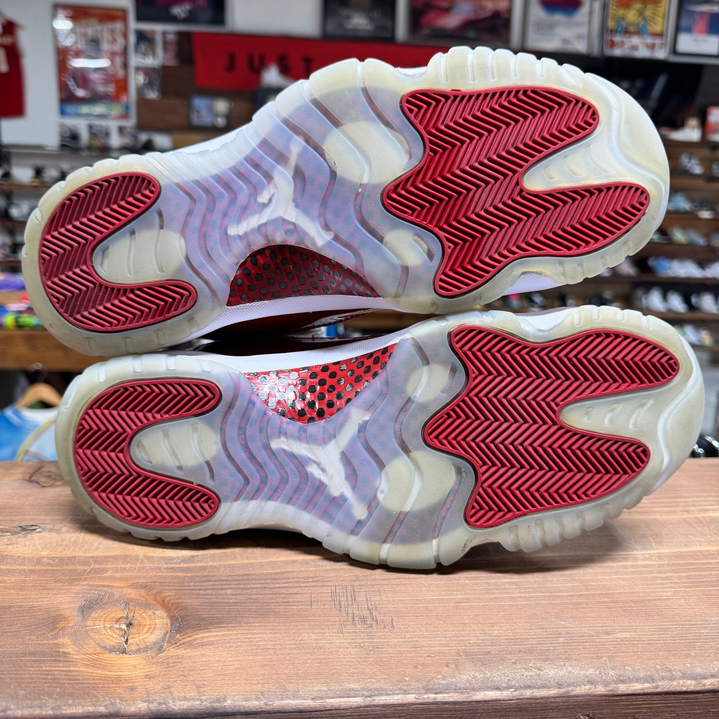 Jordan 11 'Cherry' Size 12