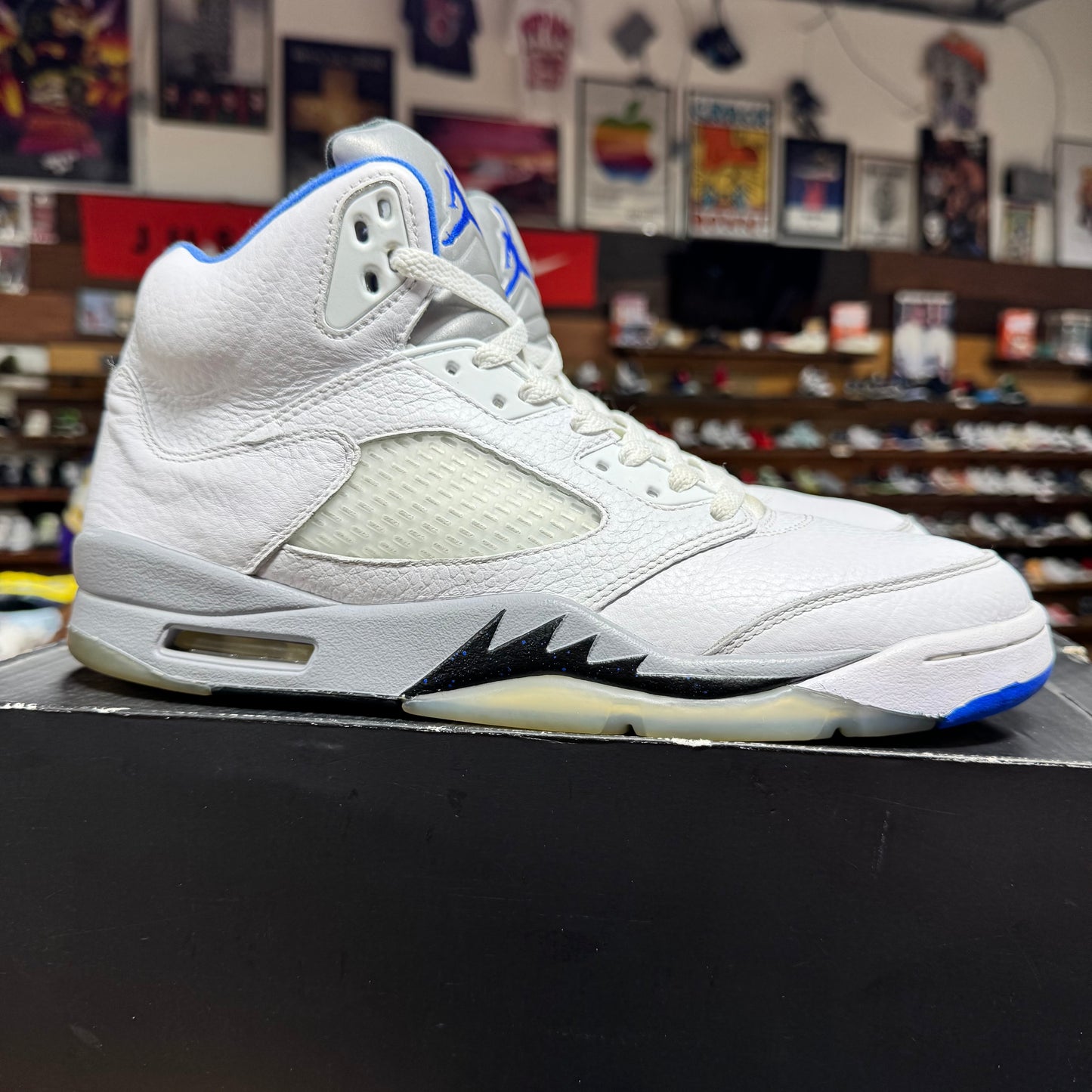 Jordan 5 'Stealth' Size 11