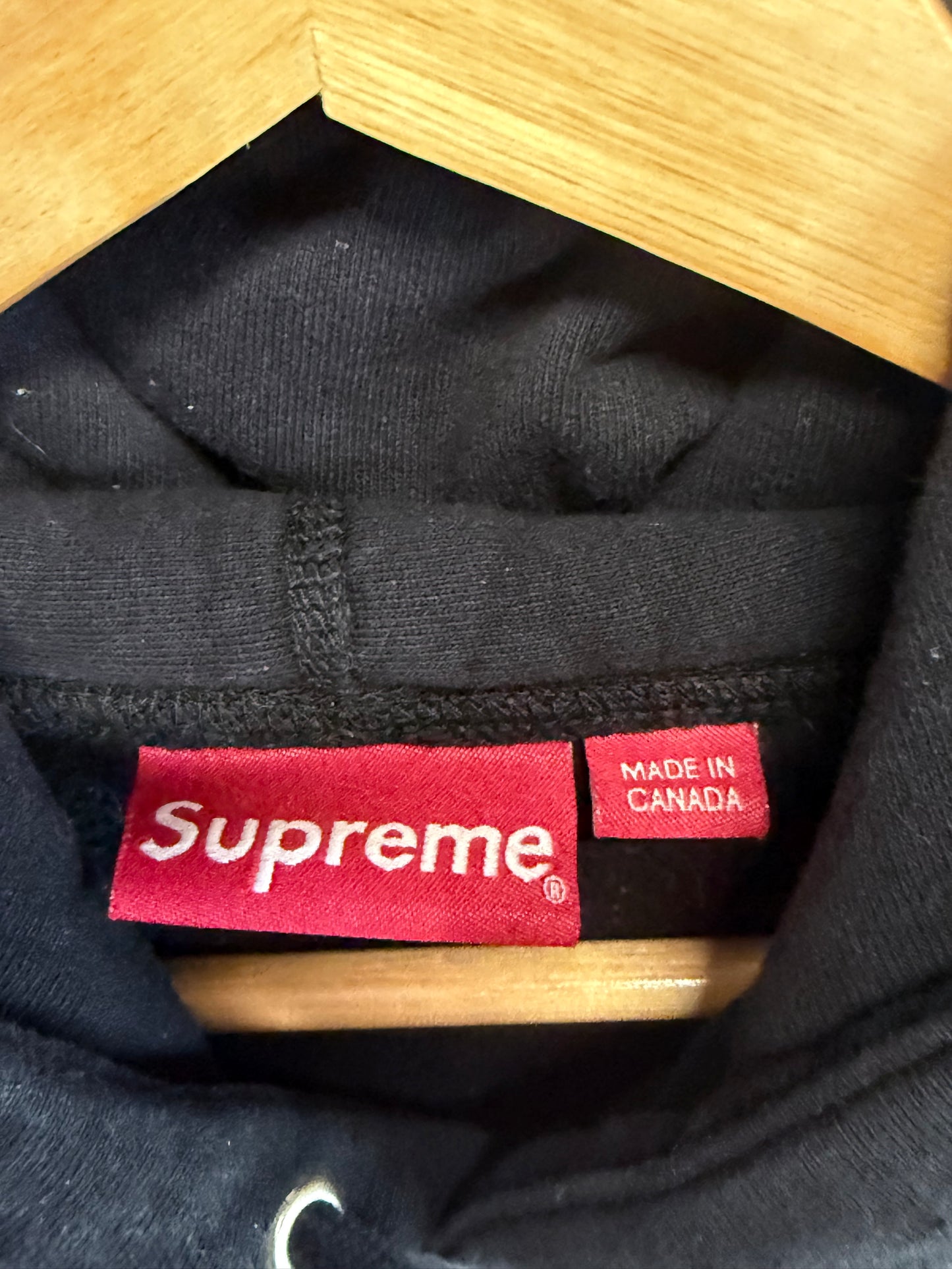 Supreme FW21 Hearts Arc Logo Black Hoodie Size Medium