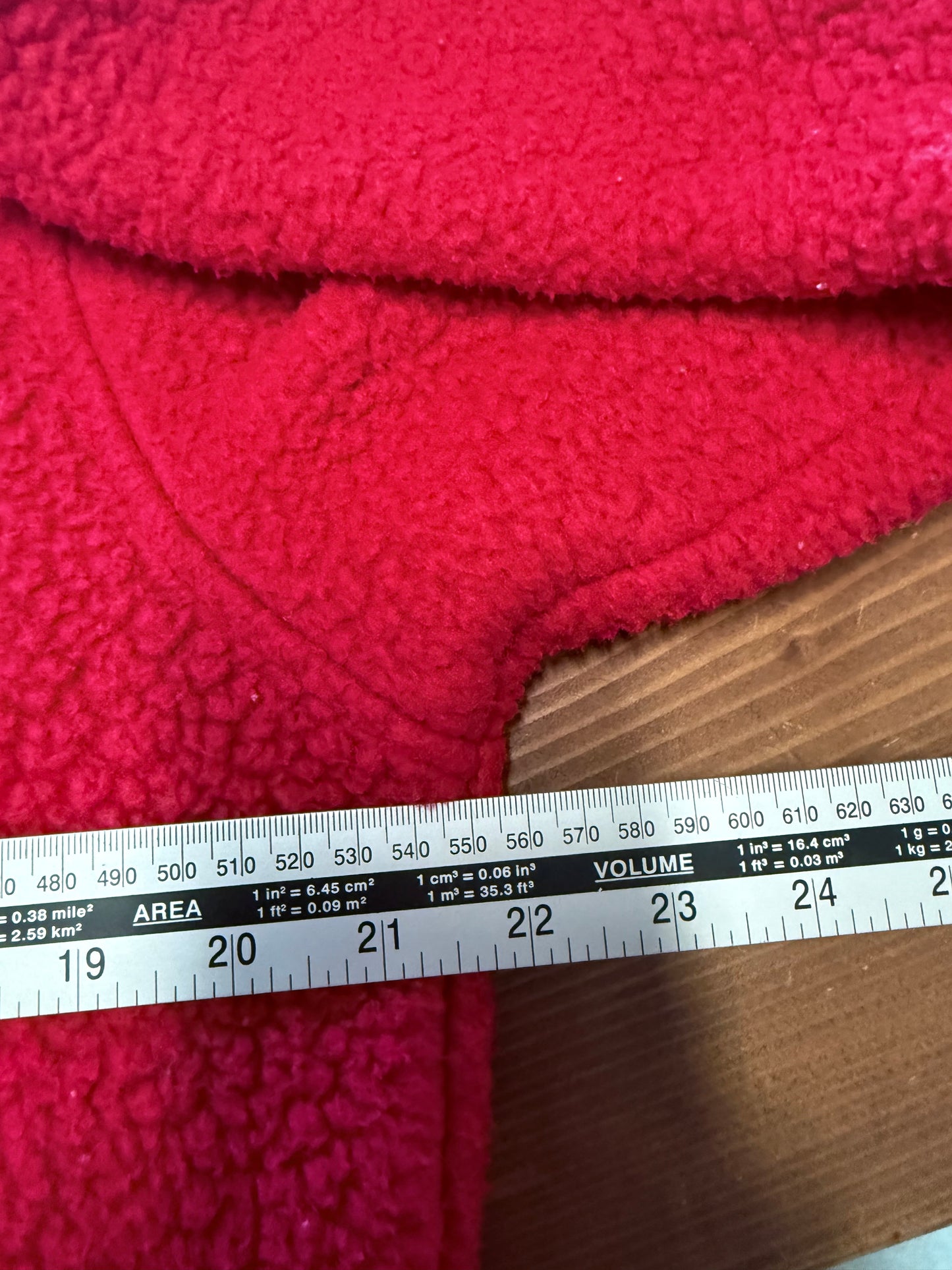 Supreme FW17 Polartec Deep Pile Red Crewneck Sweater Size Medium