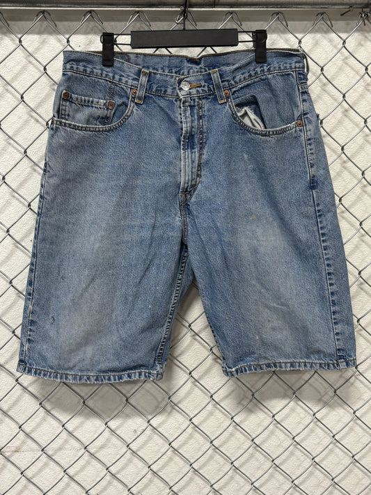 Y2K Levi's 569 Denim Shorts Size 33