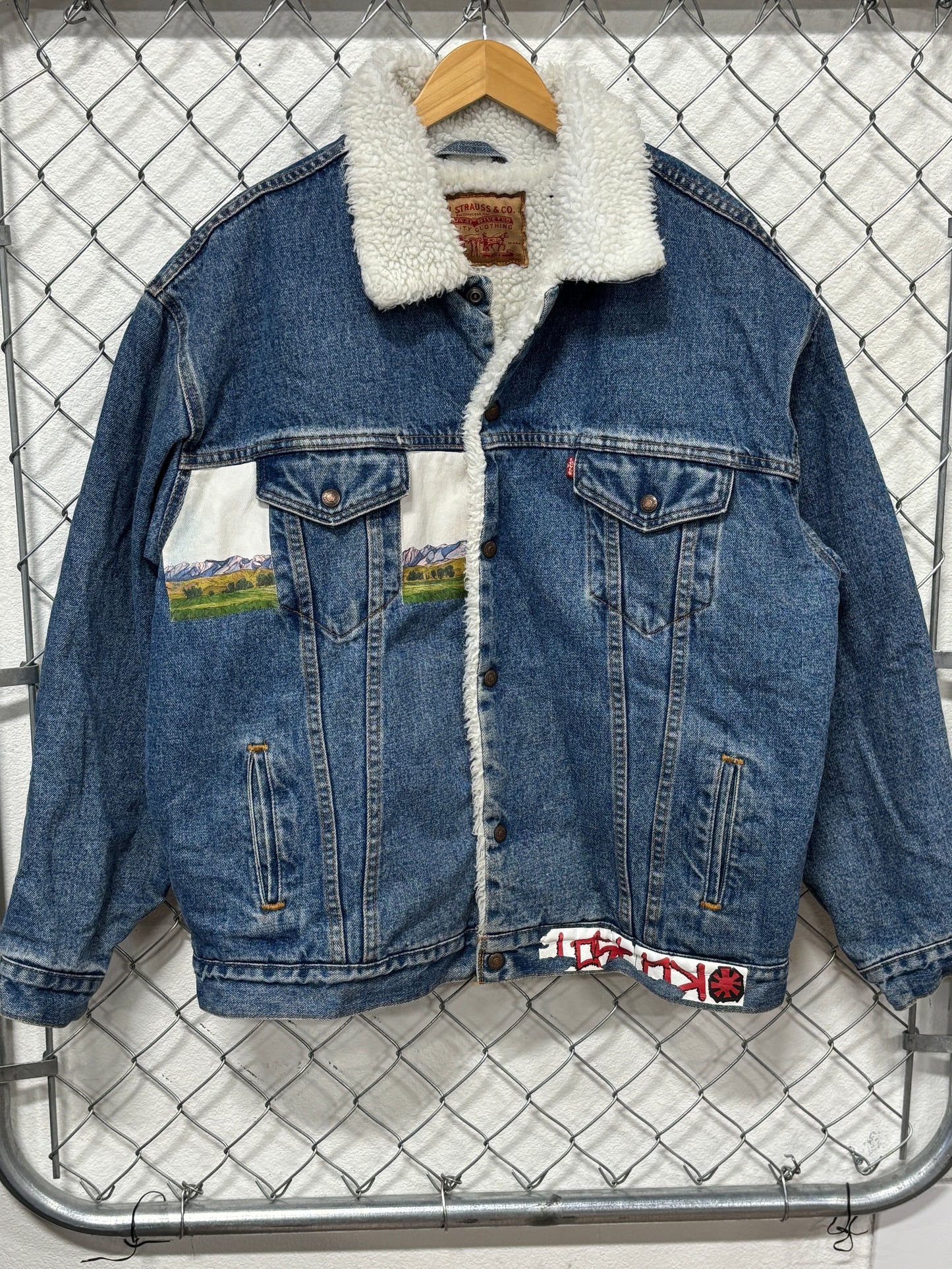 Vintage 90's Levi's Sherpa Lined Painted Denim Jacket Size XL