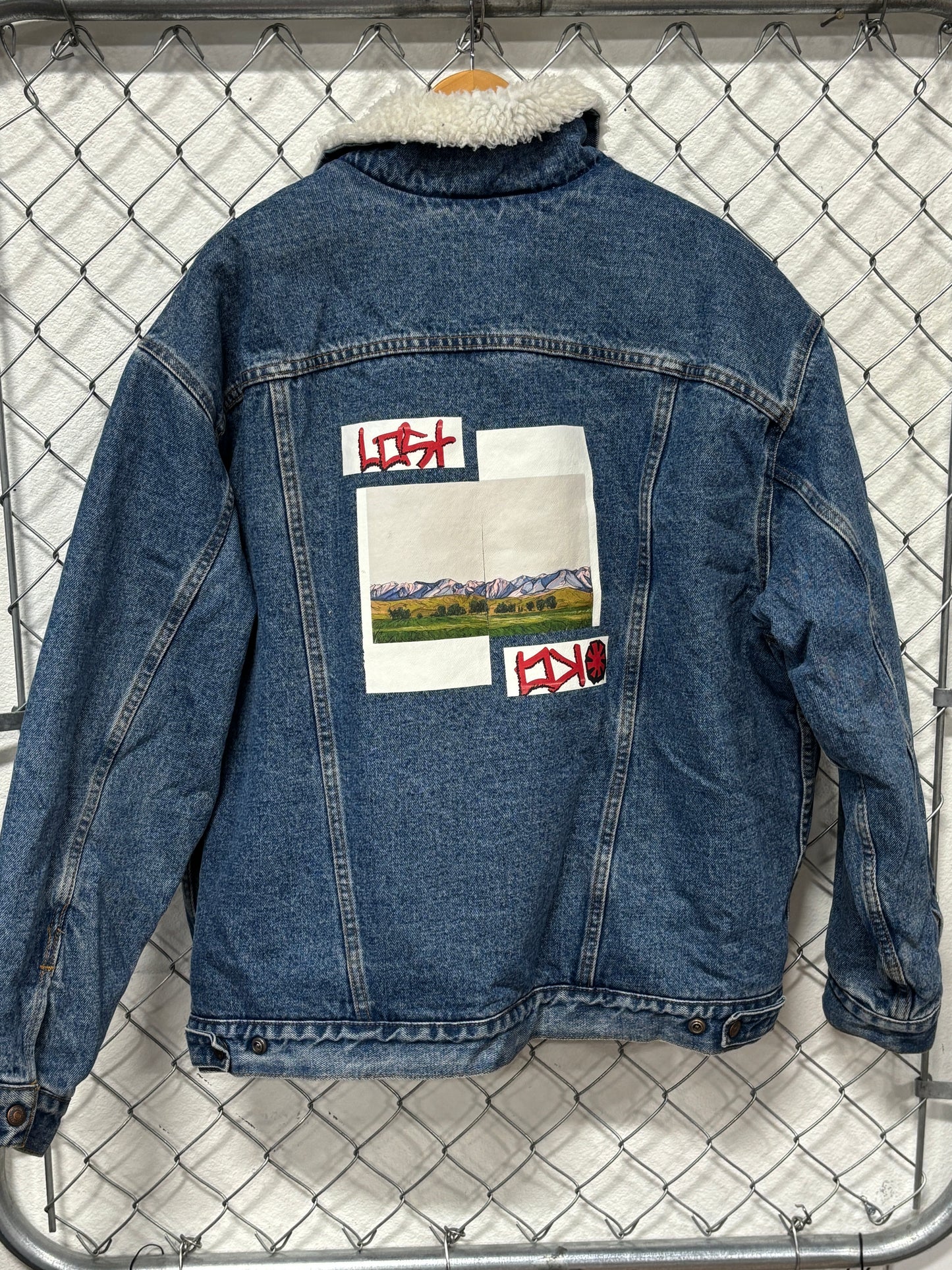 Vintage 90's Levi's Sherpa Lined Painted Denim Jacket Size XL