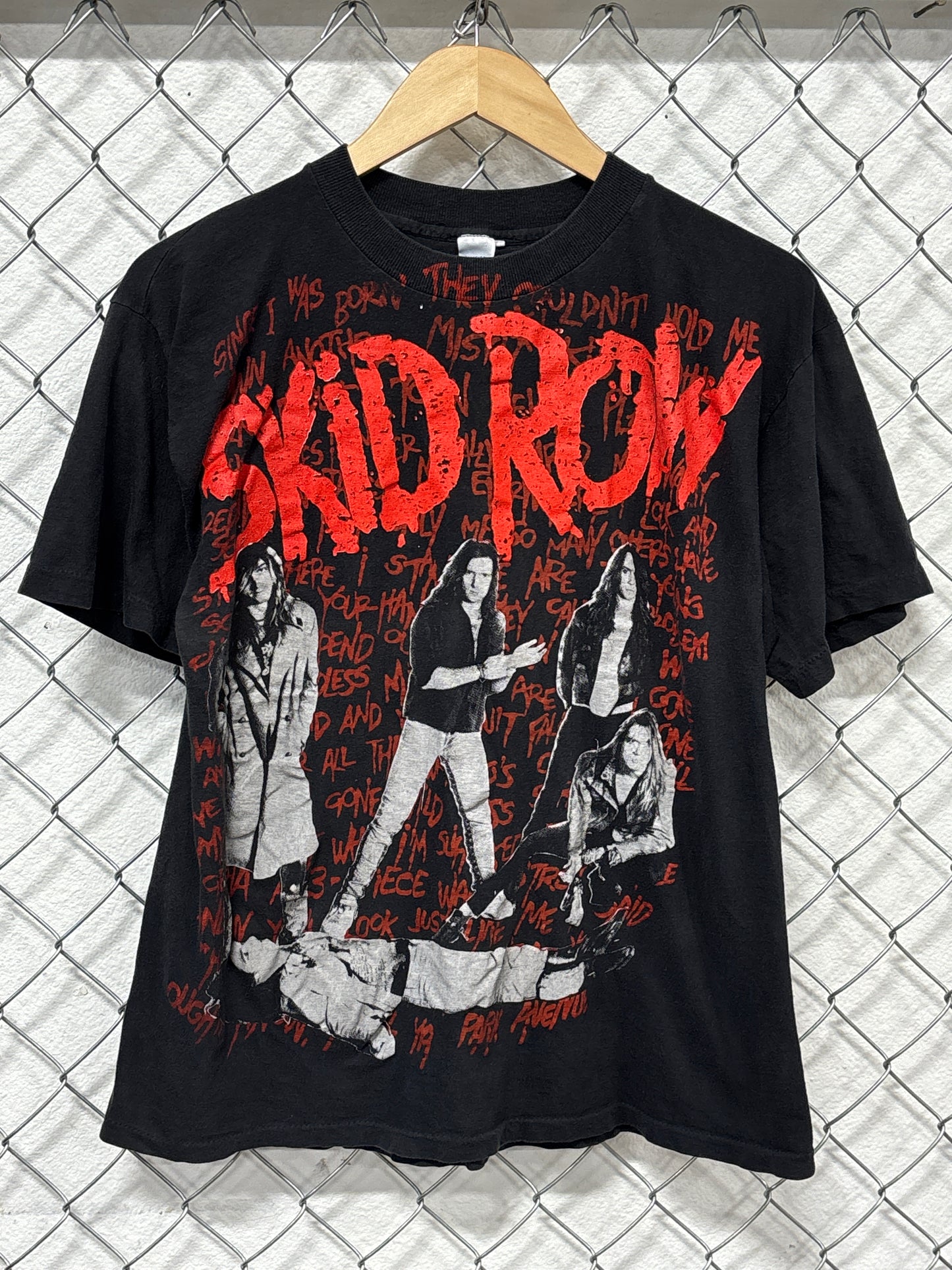 Vintage 90's Skid Row I Survived All Over Print Band Graphic Tee Size Large