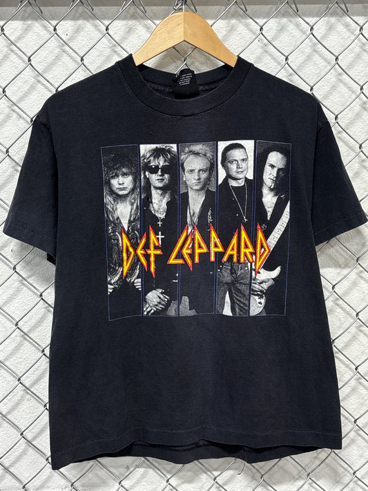 Vintage 90's Def Leppard Giant Tag Adrenalize Band Graphic Tee Size Medium