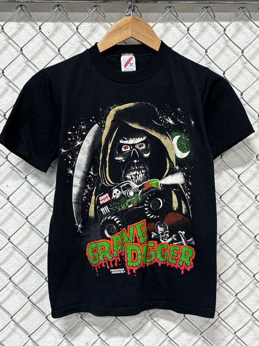 Vintage 90's Grave Digger Monster Truck Big Print Graphic Tee Size Small