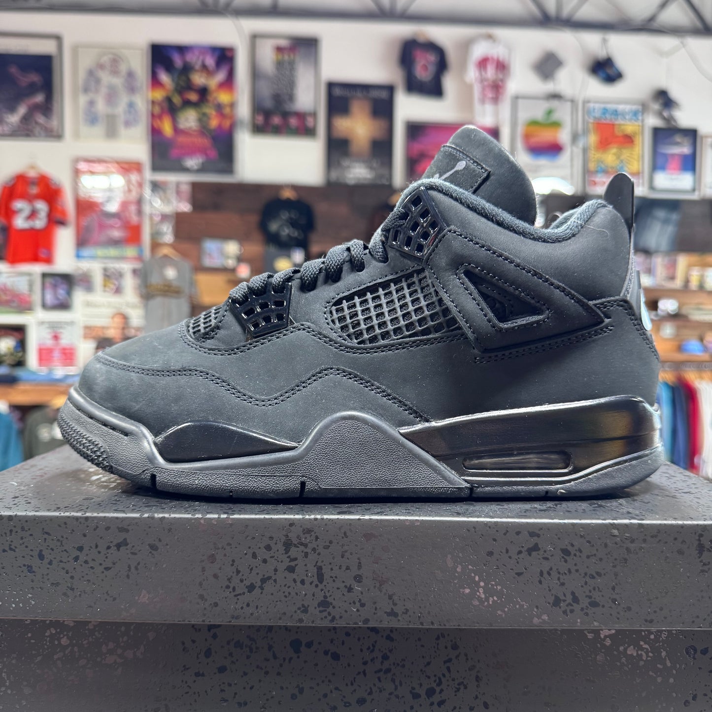 Jordan 4 'Black Cat (2025)' Size 8.5