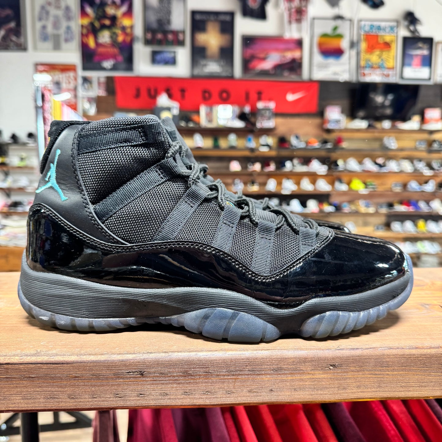 Jordan 11 'Gamma' Size 10
