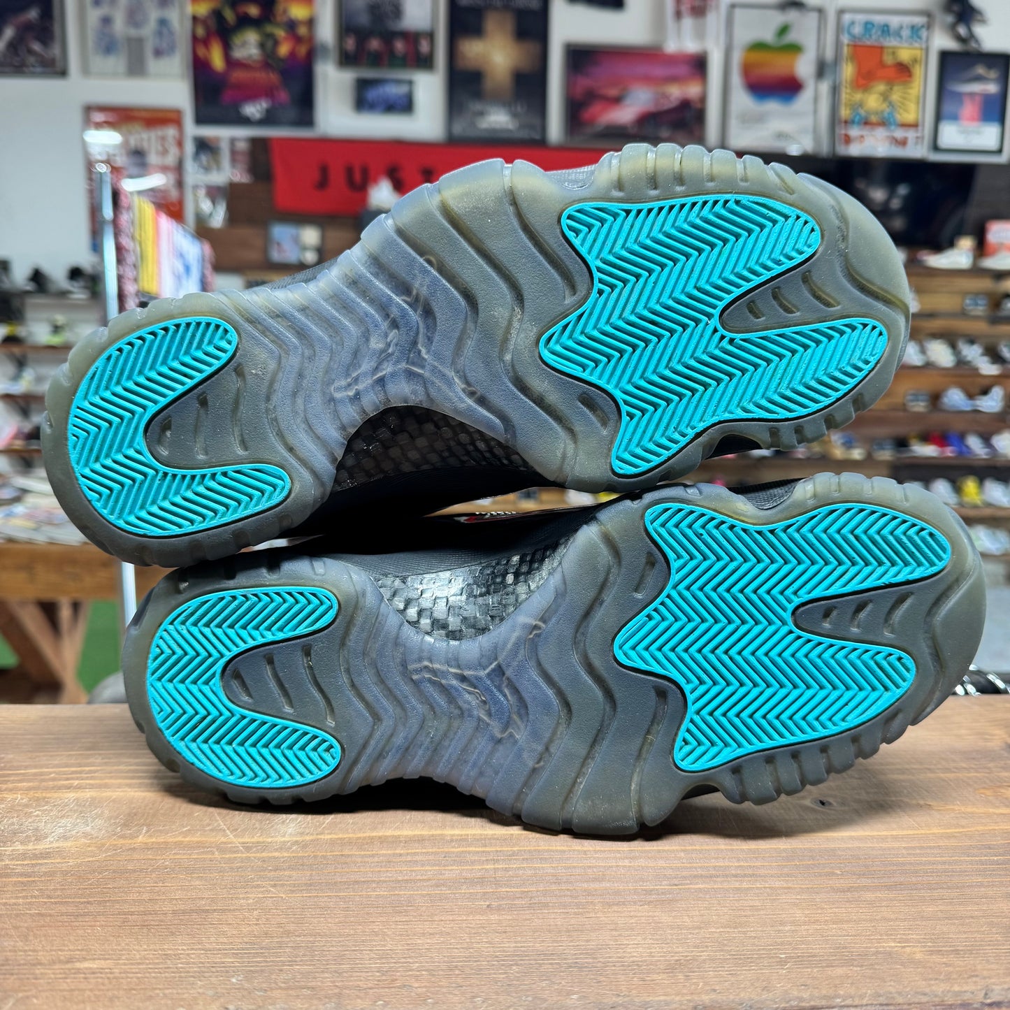Jordan 11 'Gamma' Size 10