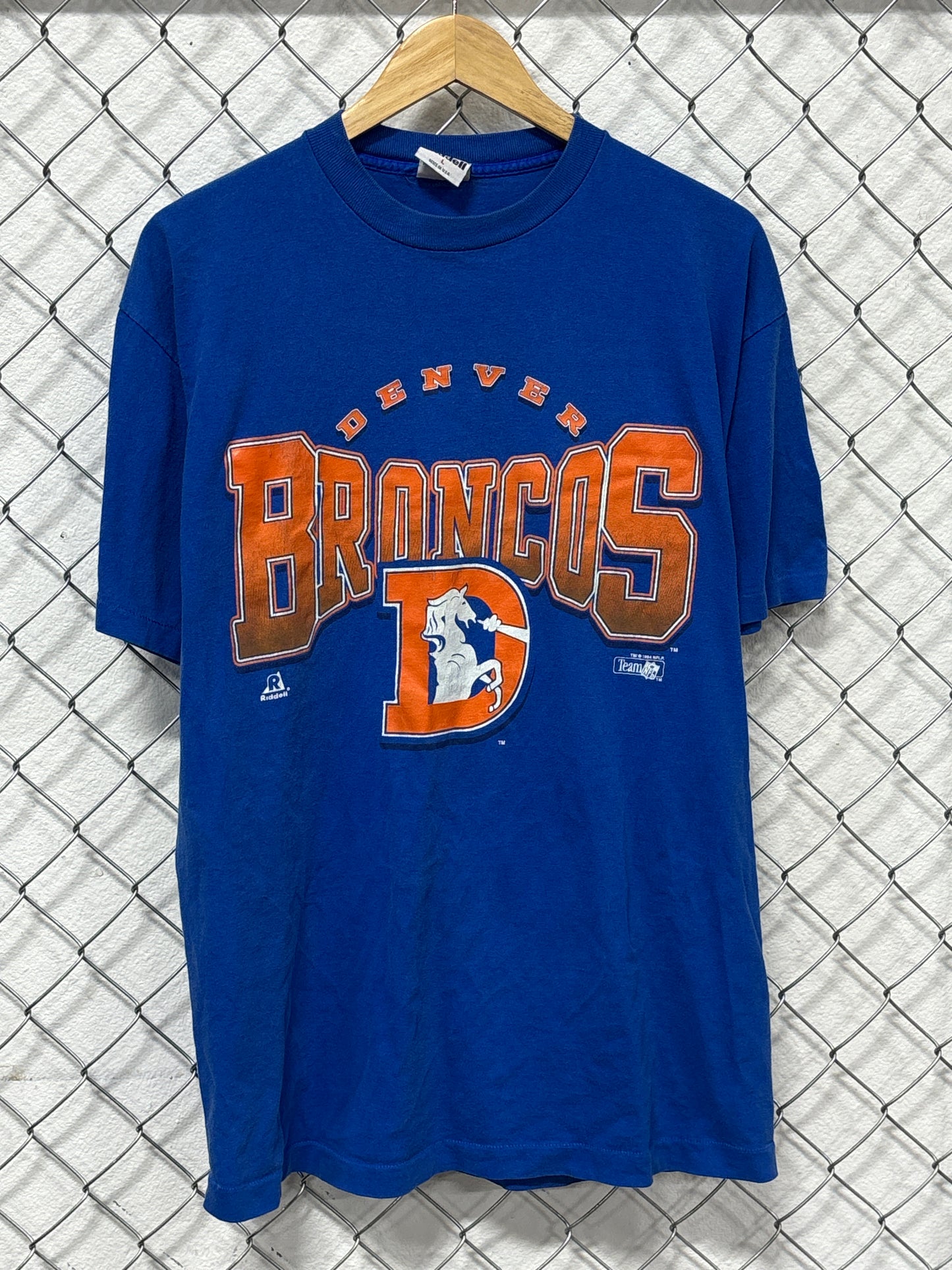 Vintage 90's Denver Broncos NFL Logo Graphic Tee Size Large
