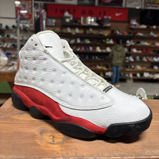 Jordan 13 'Chicago' Size 9