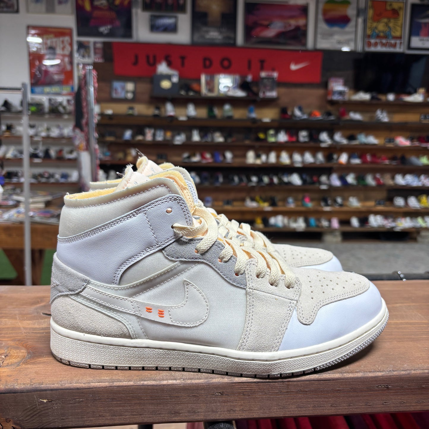Jordan 1 Mid 'Craft Inside Out' Size 9.5