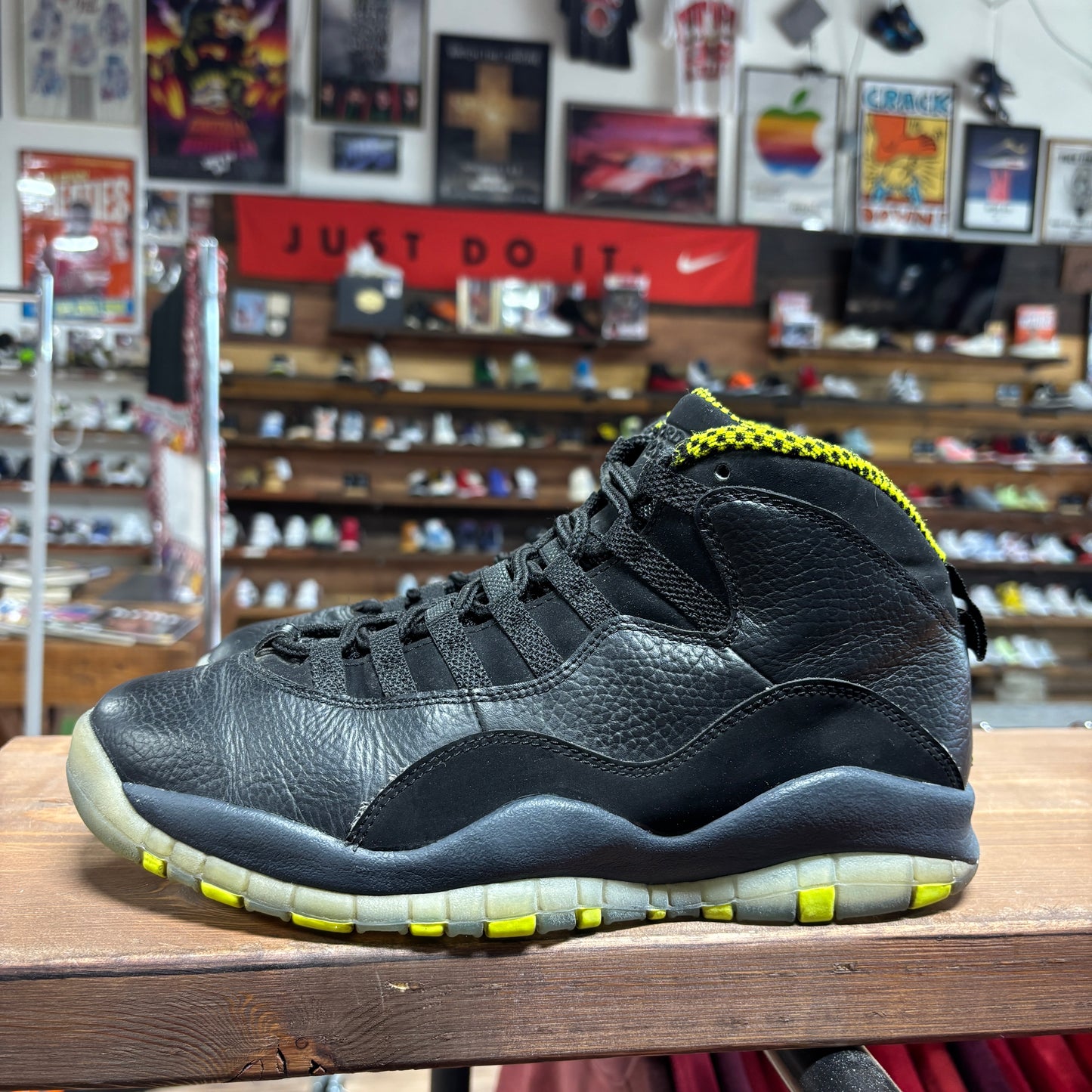 Jordan 10 'Venom' Size 8.5