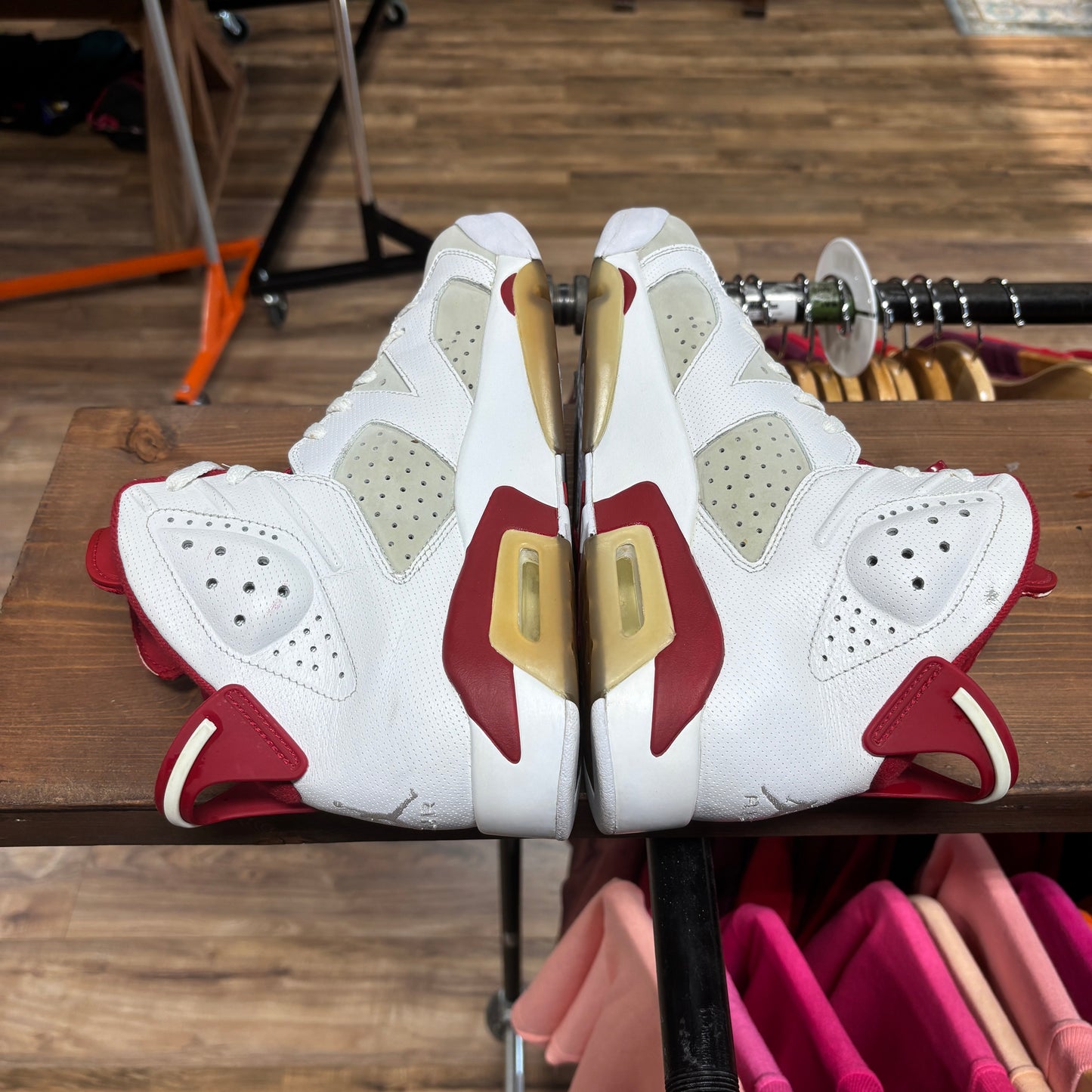 Jordan 6 'Alternate' Size 9