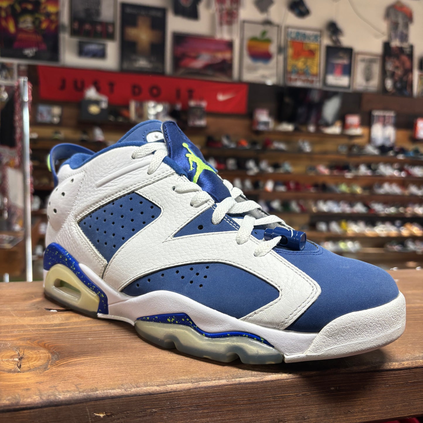 Jordan 6 Low 'Ghost Green' Size 9
