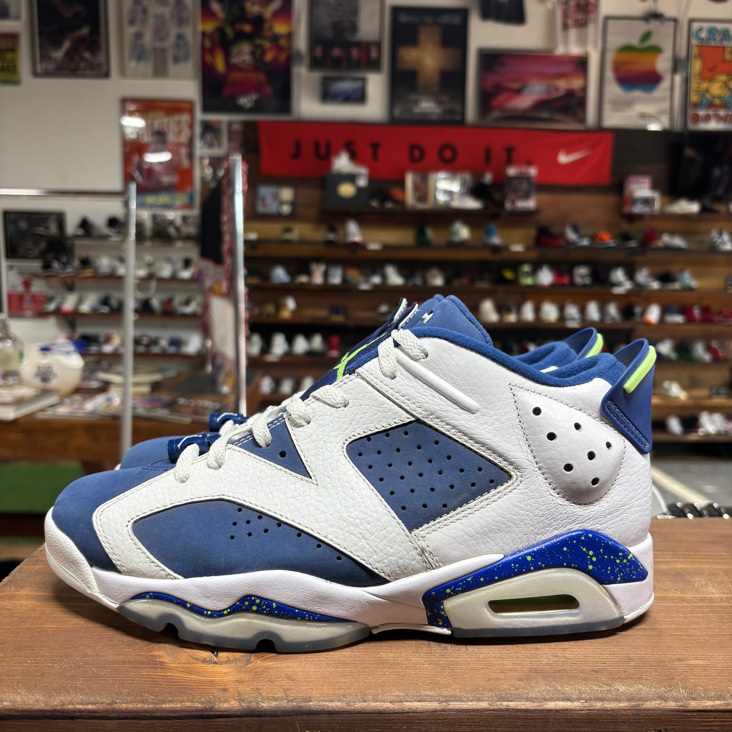 Jordan 6 Low 'Ghost Green' Size 9