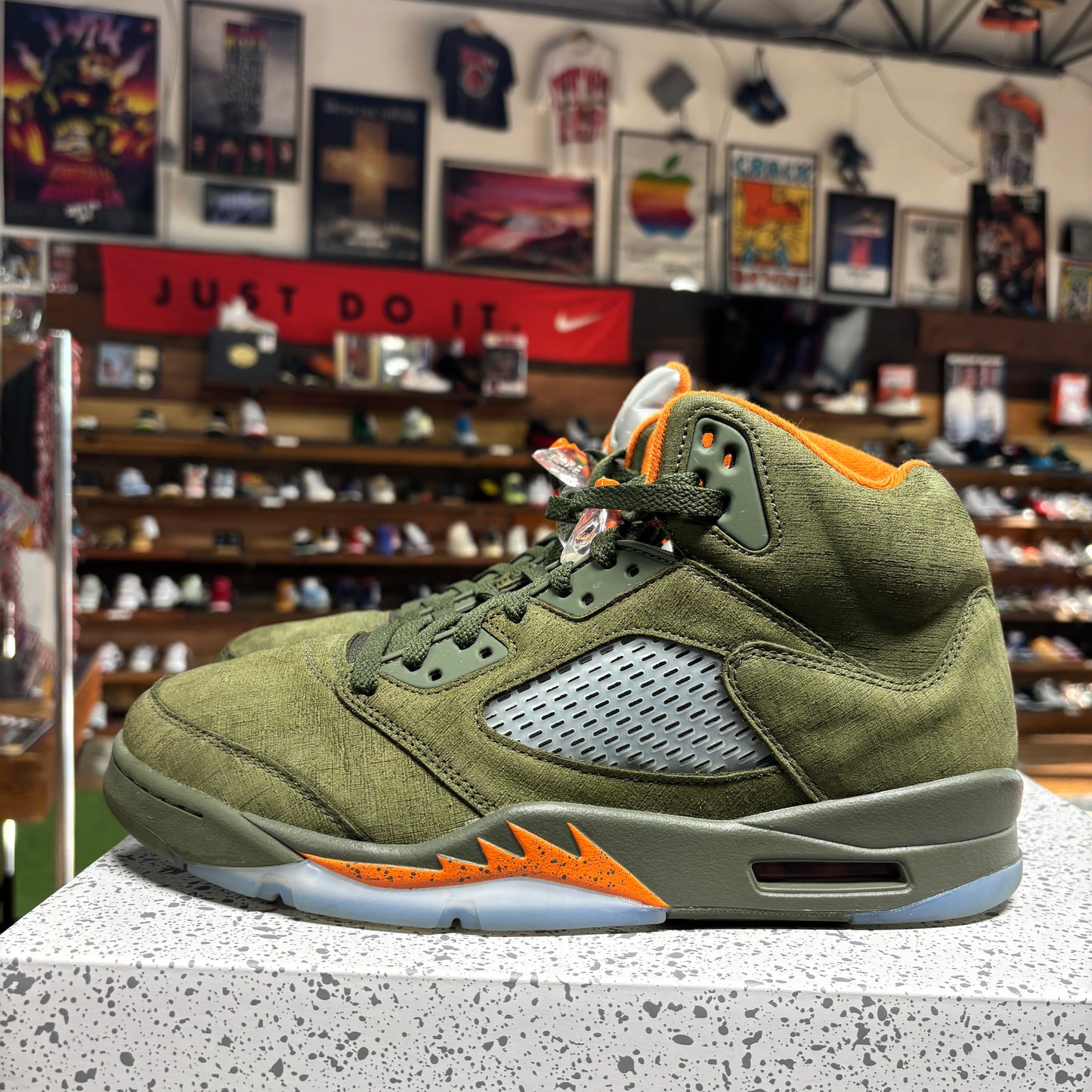Jordan 5 'Olive' Size 10.5