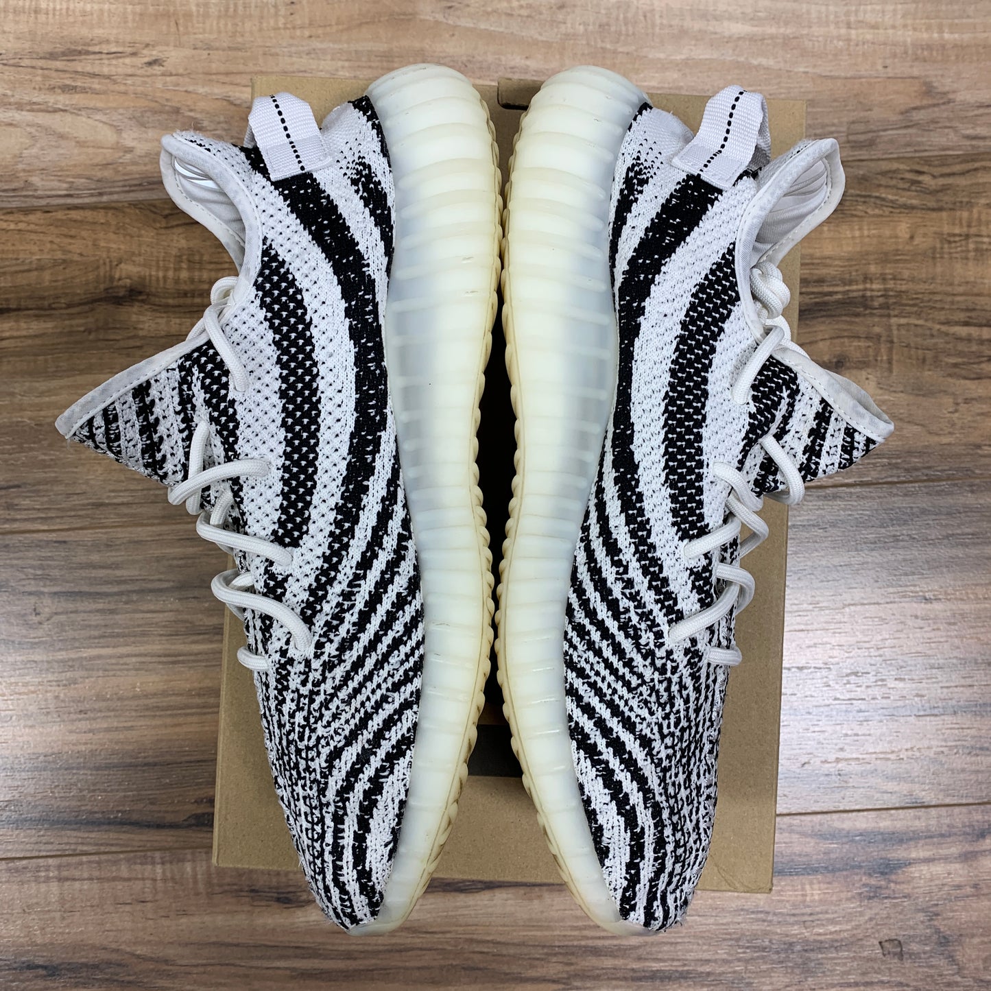 Yeezy 350 v2 'Zebra' Size 12.5