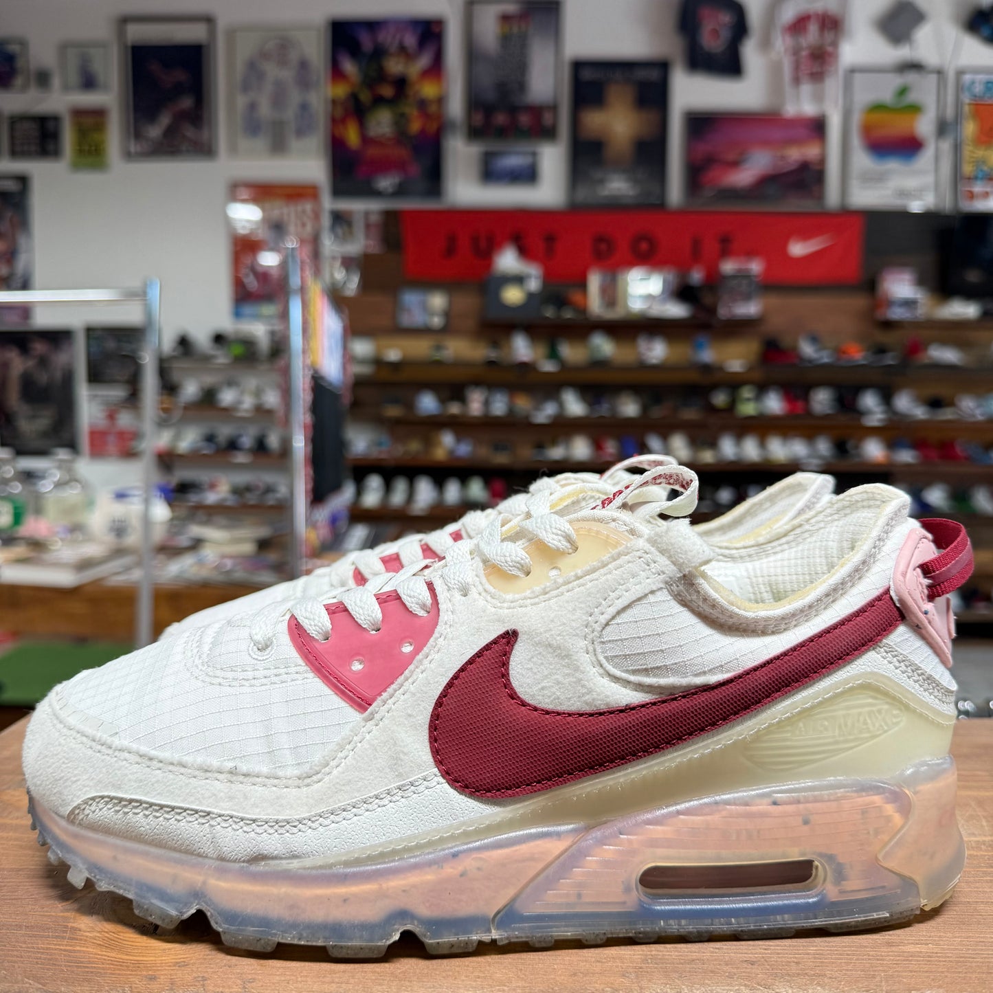 Nike Air Max 90 Terrascape 'Pomegranate' Size 9W/7.5M