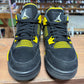 Jordan 4 'Thunder' Size 7Y