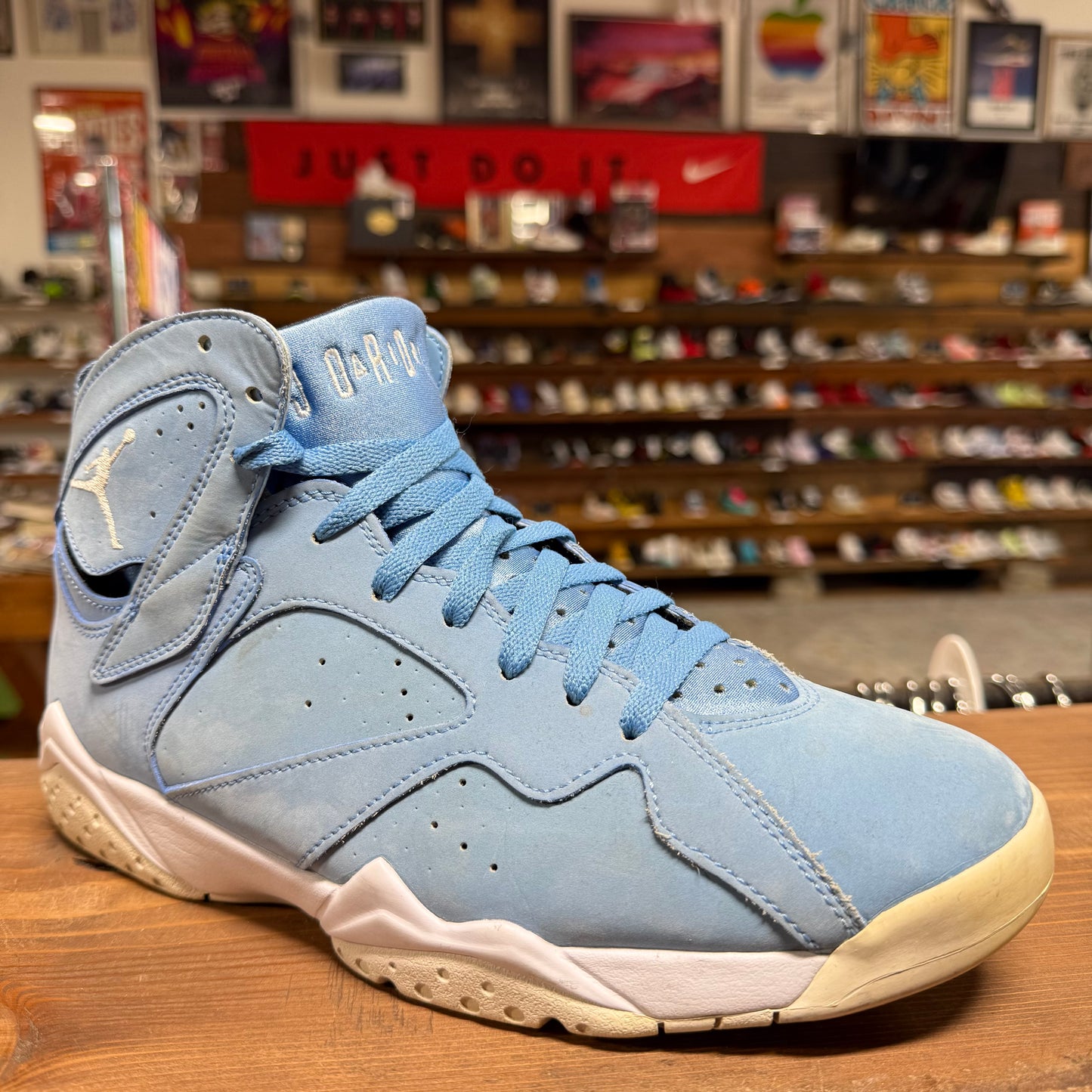 Jordan 7 'Pantone' Size 9