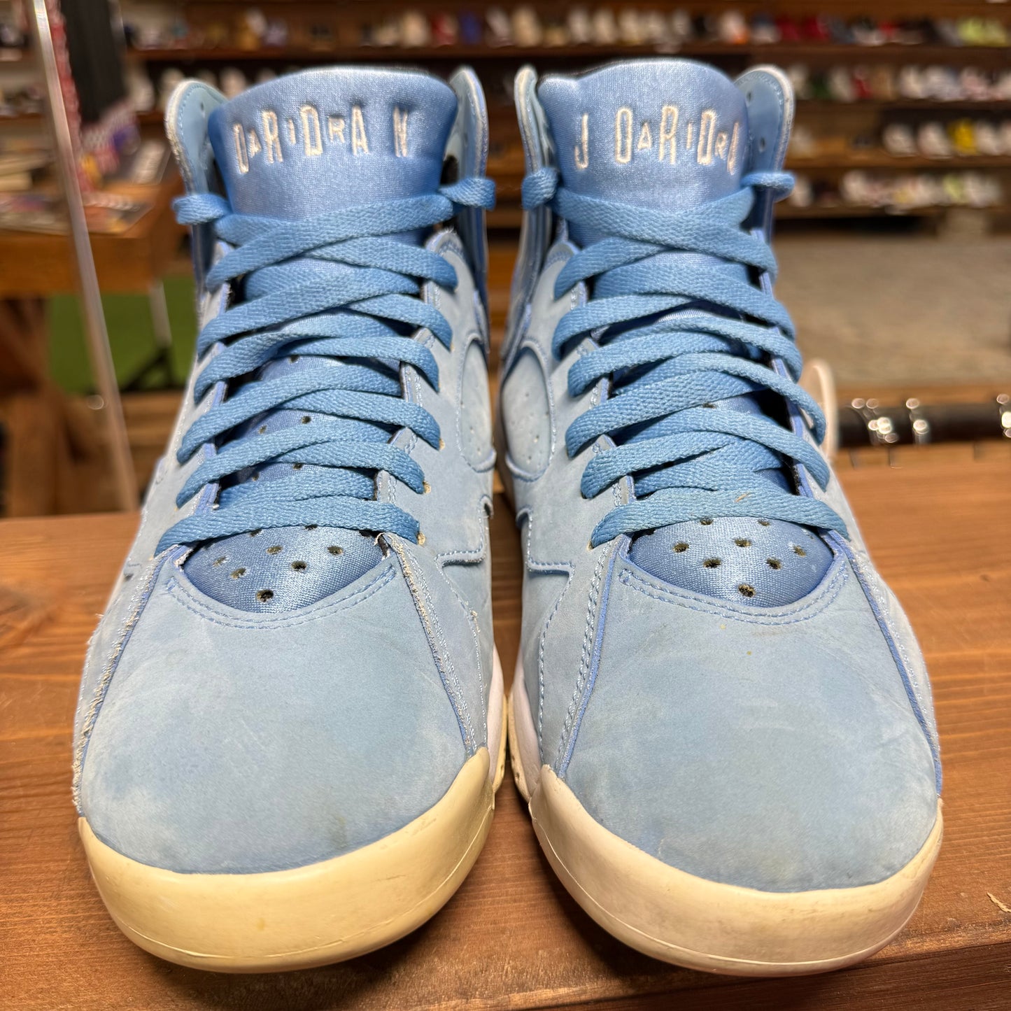 Jordan 7 'Pantone' Size 9