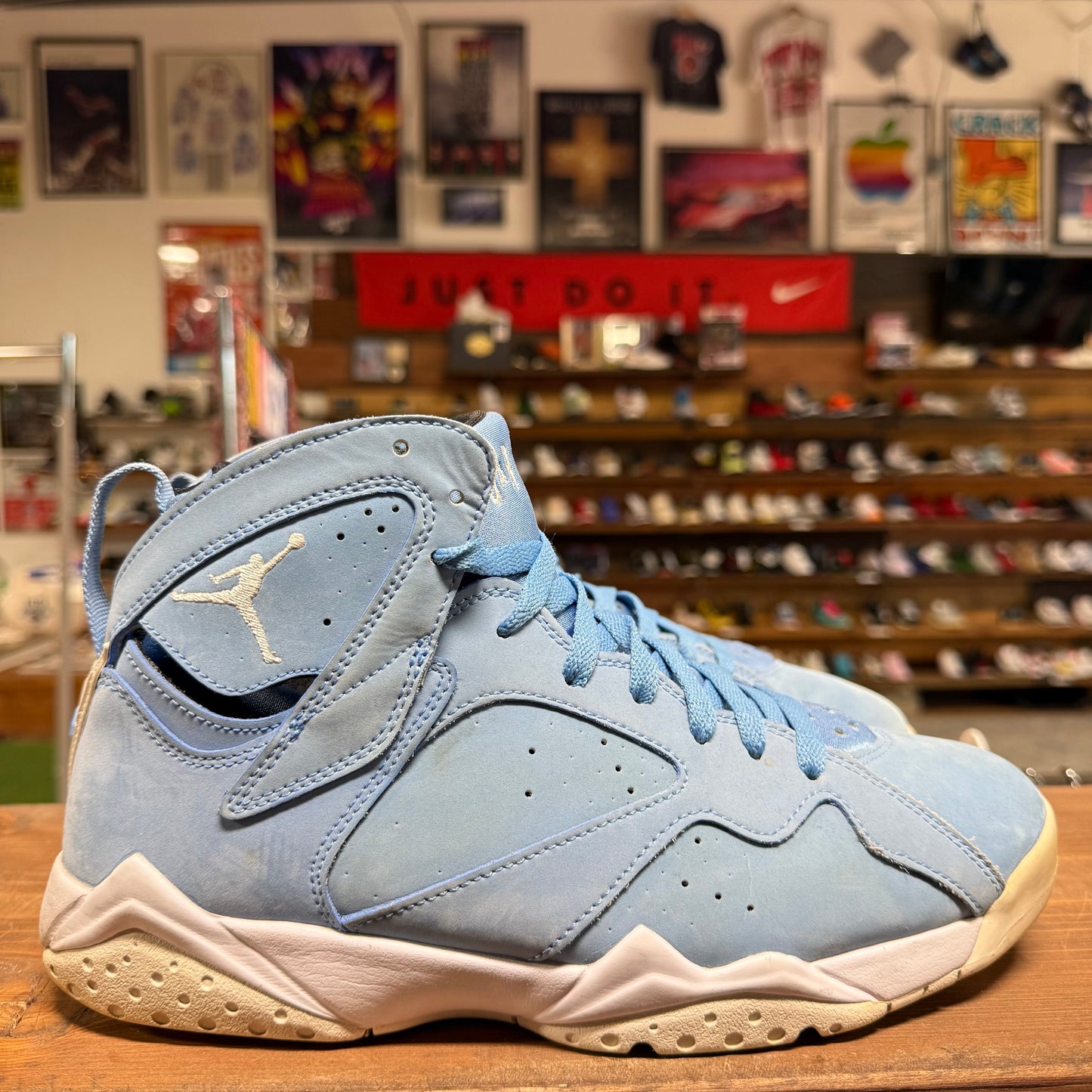 Jordan 7 'Pantone' Size 9