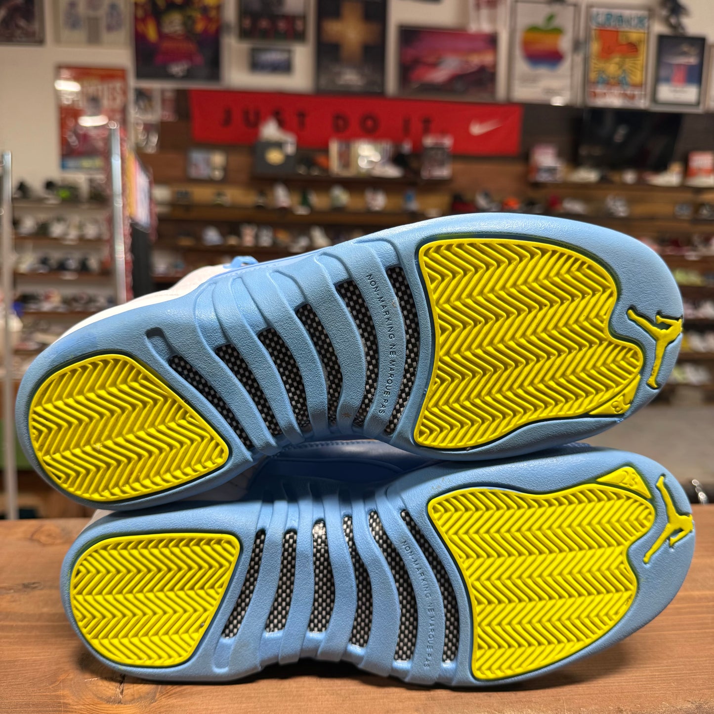 Jordan 12 'Emoji' Size 7Y
