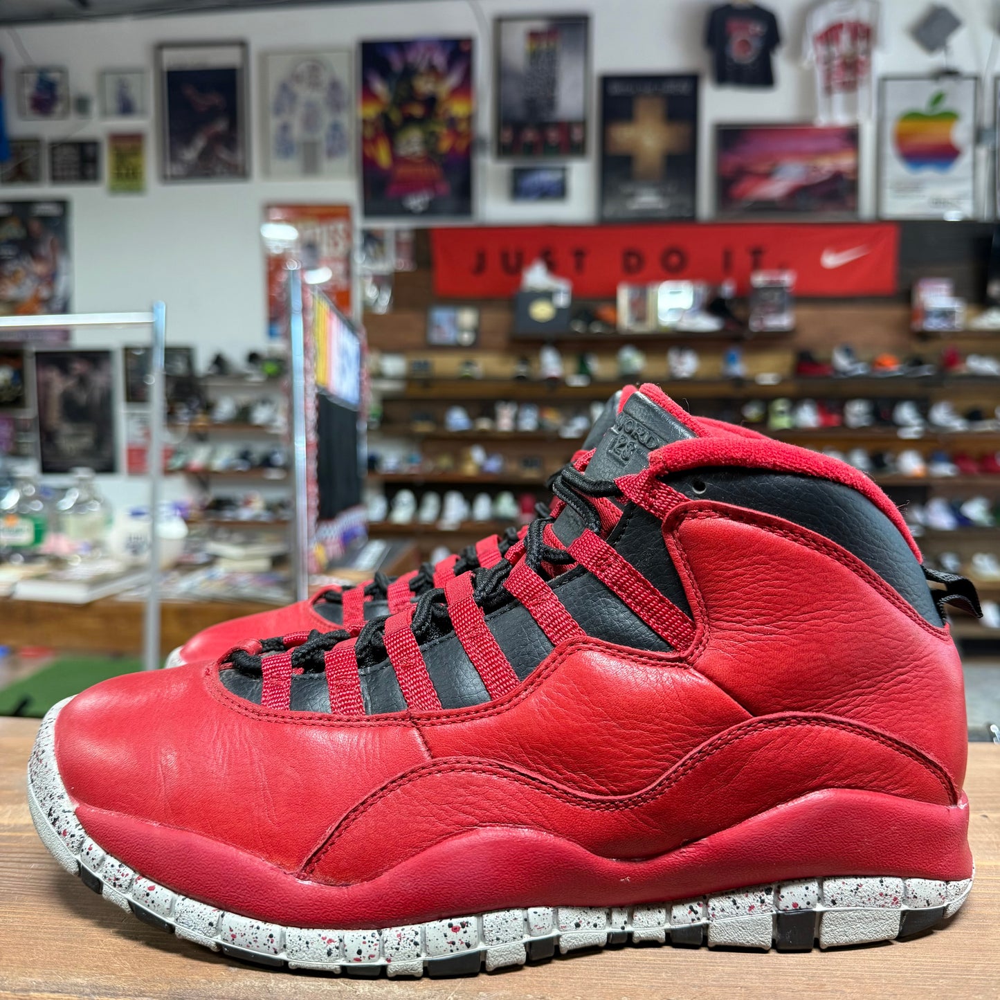 Jordan 10 'Bulls Over Broadway' Size 9.5