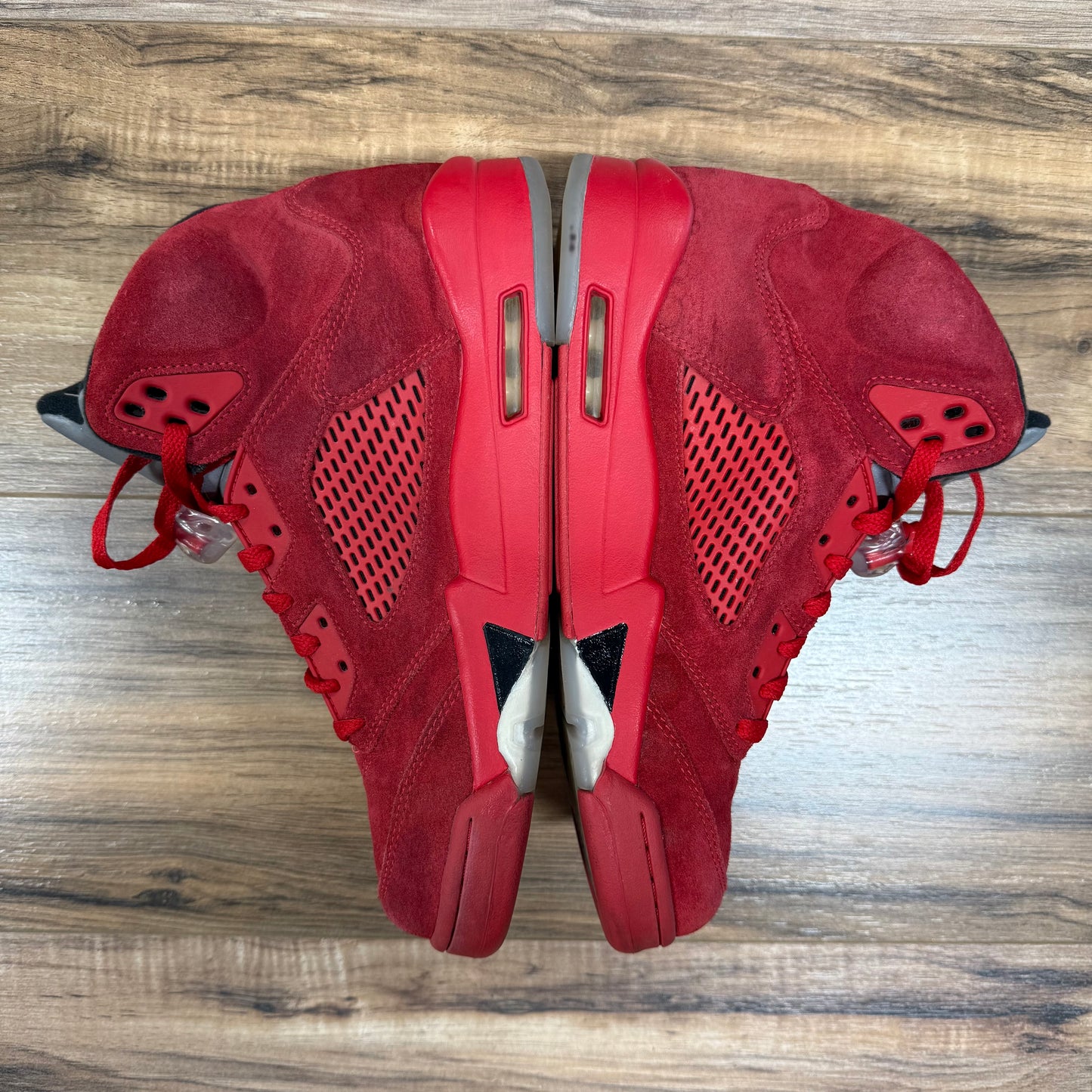 Jordan 5 'Red Suede' Size 9