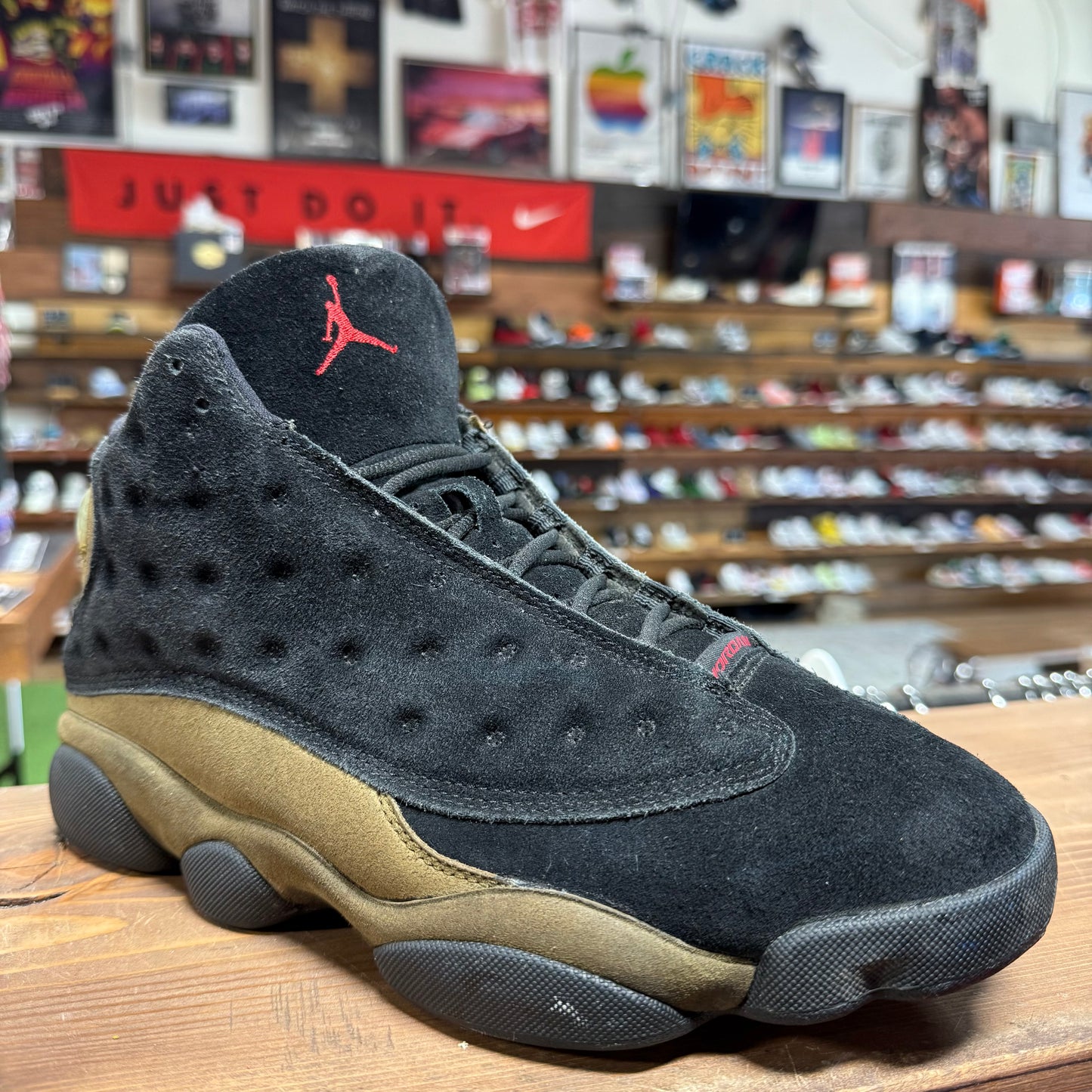 Jordan 13 'Olive' Size 9
