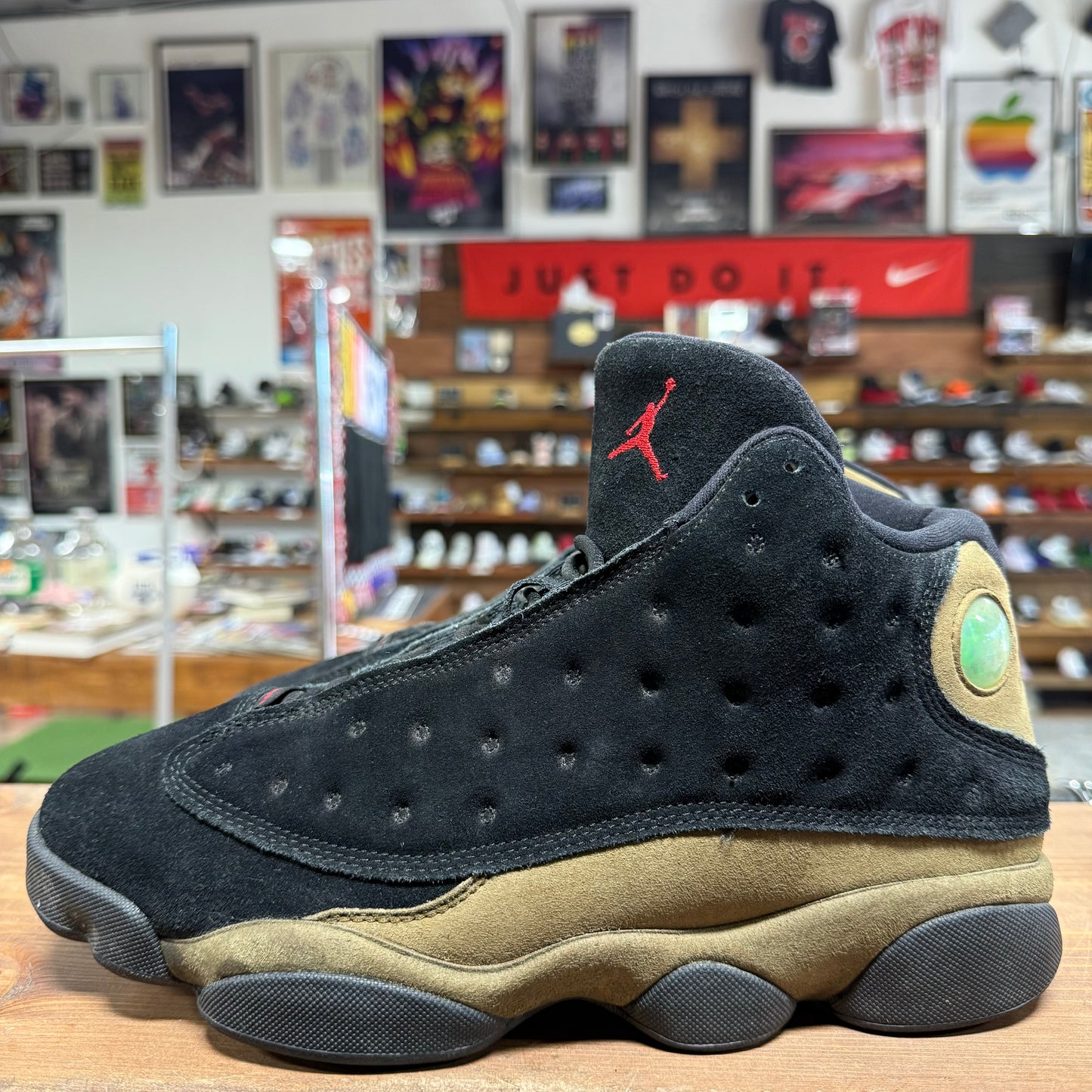 Jordan 13 'Olive' Size 9