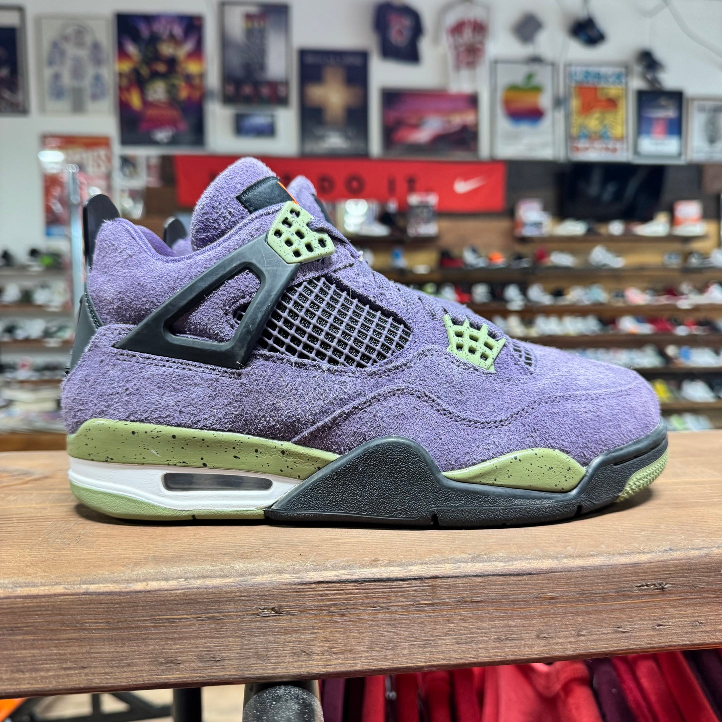 Jordan 4 'Canyon Purple' Size 8.5W/7M