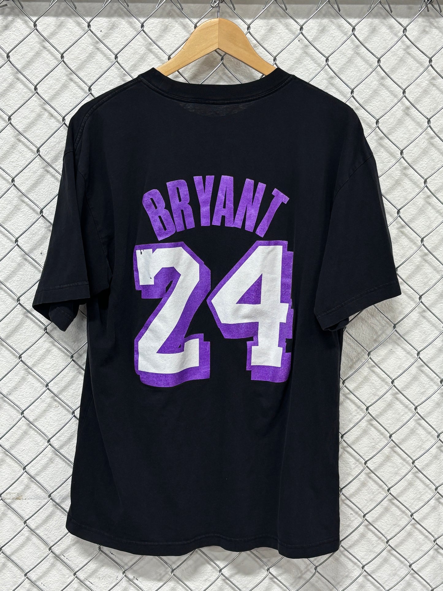 Kobe Bryant #8 #24 Black NBA Graphic Tee Size Large