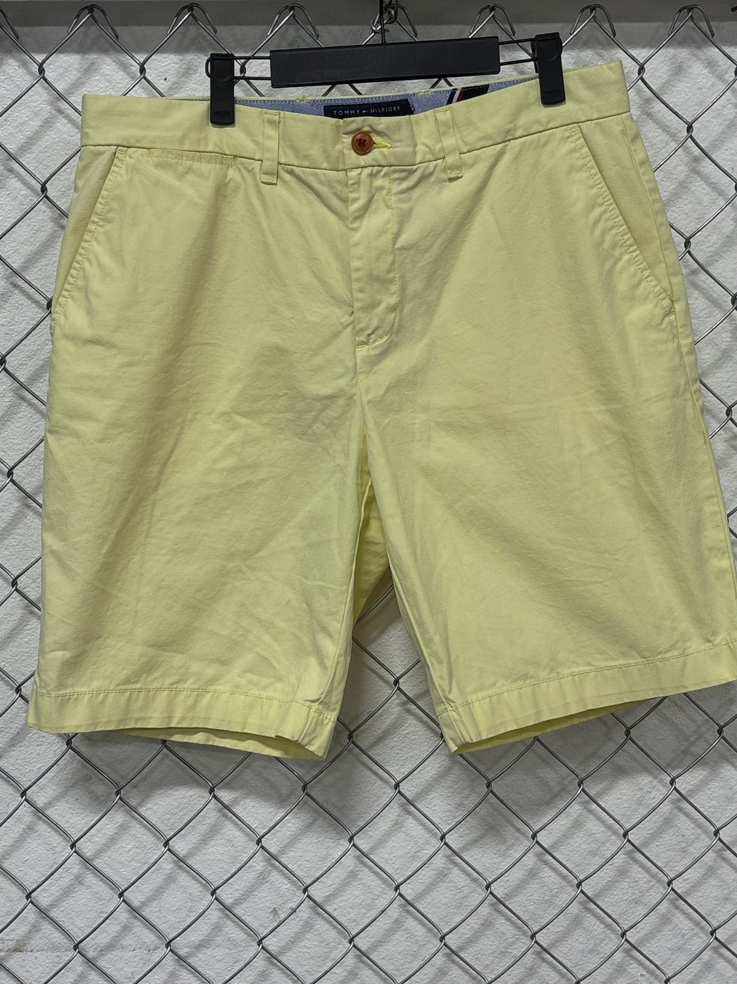 Tommy Hilfiger Classic Fit Yellow Summer Shorts Size 34