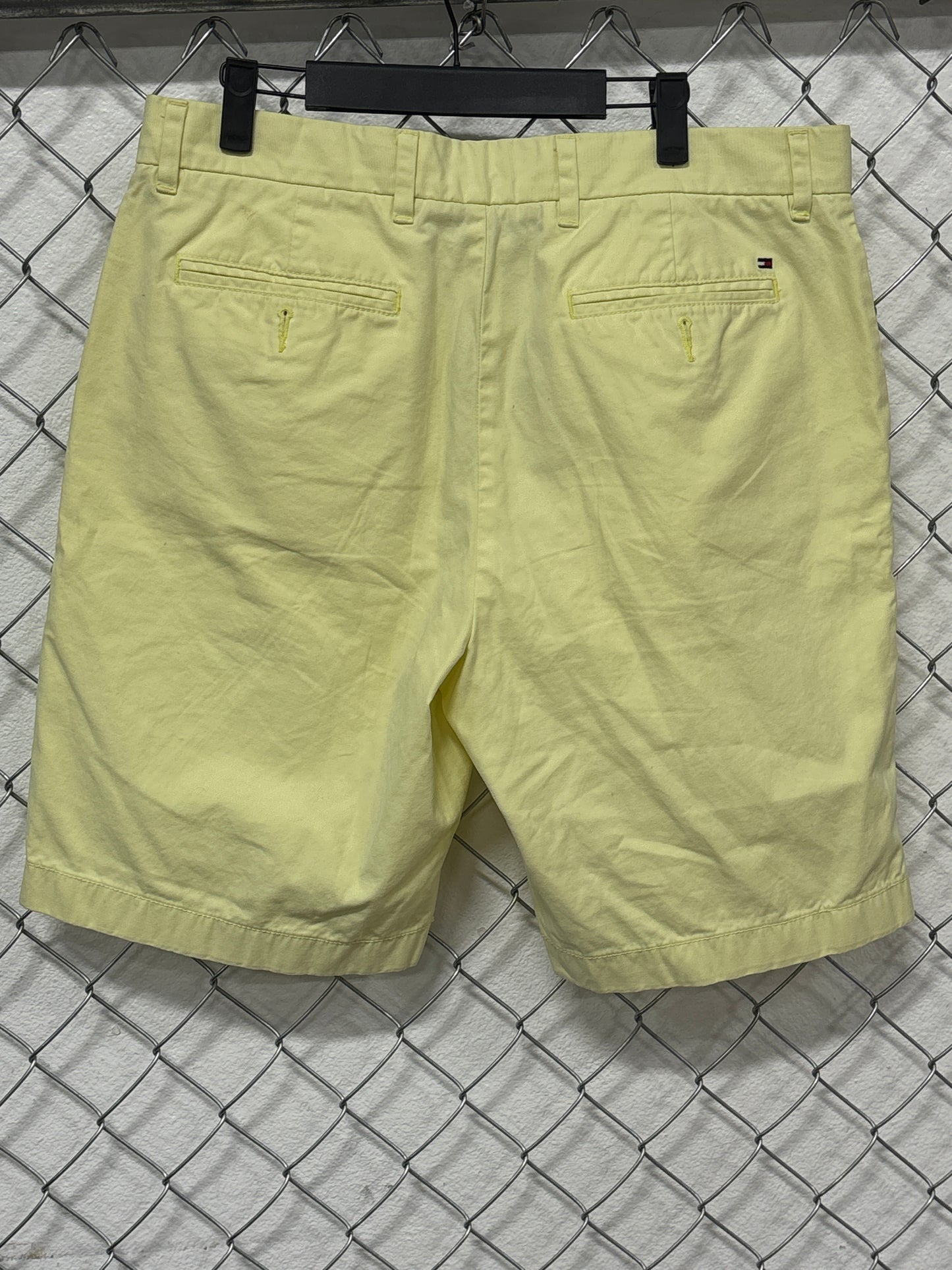 Tommy Hilfiger Classic Fit Yellow Summer Shorts Size 34